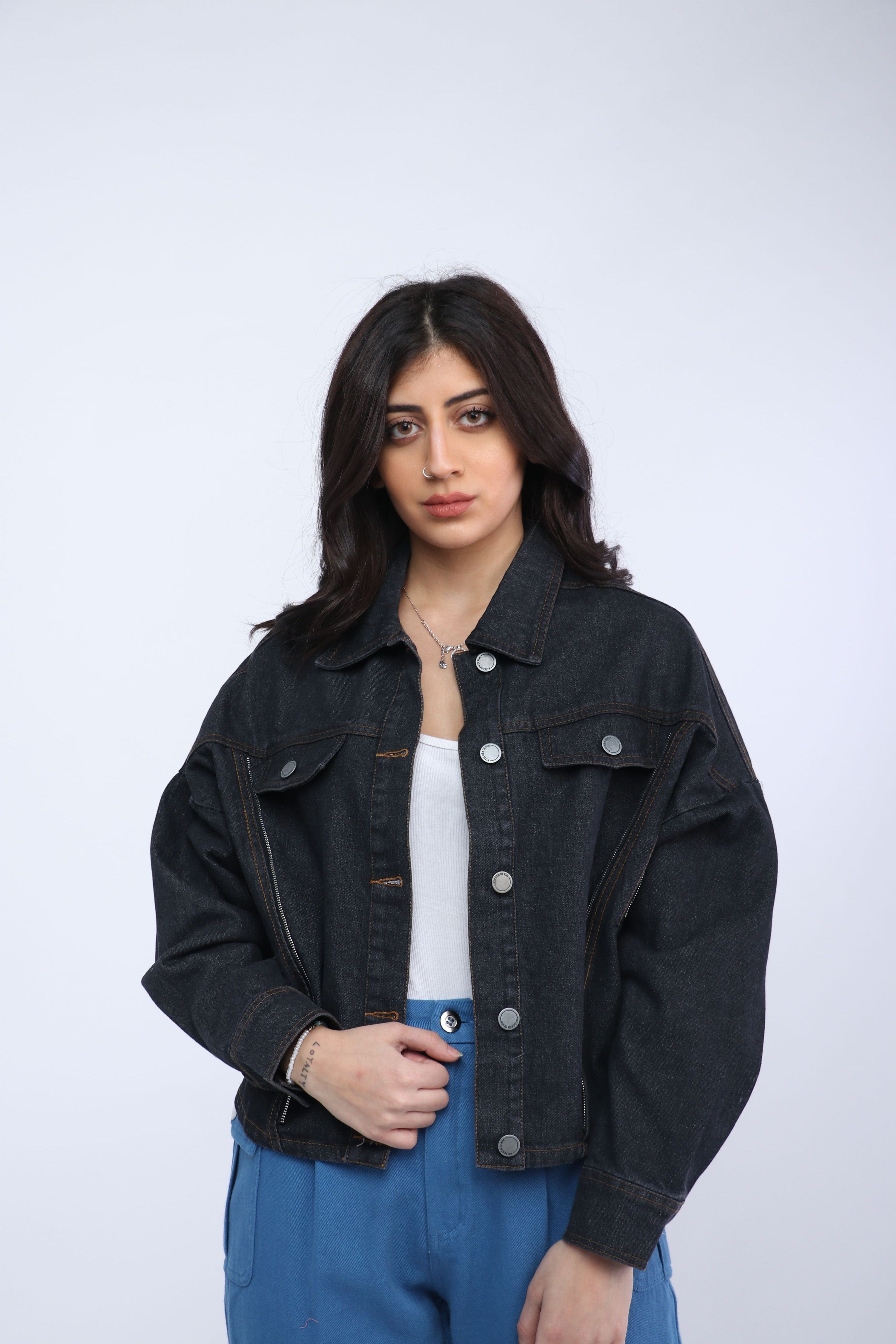 كيتشن جاكت جينز بأزرار أمامية معدنية وياقة كم طويل نسائي