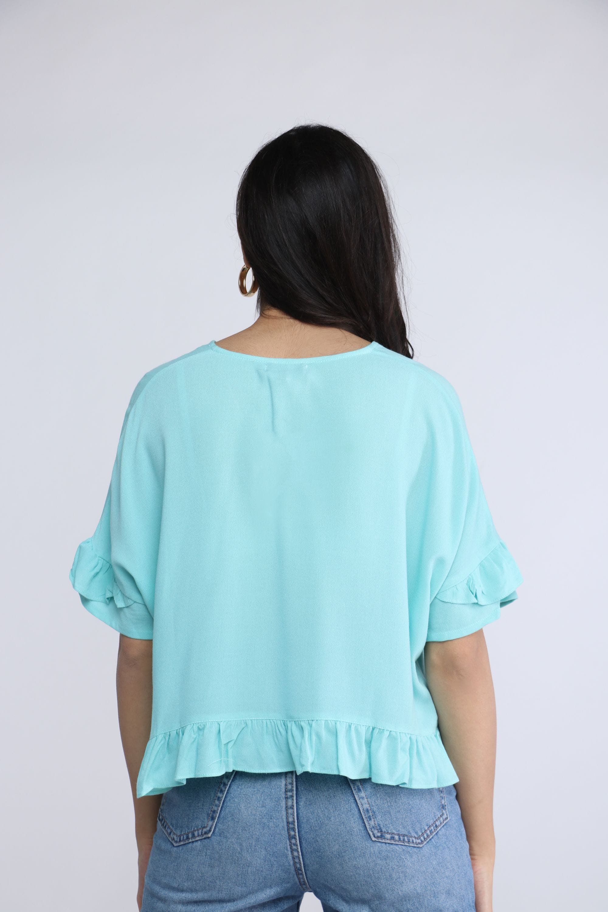 نتشي بلوزة واسعة بفتحة سبعة نص كم مكشكش نسائي