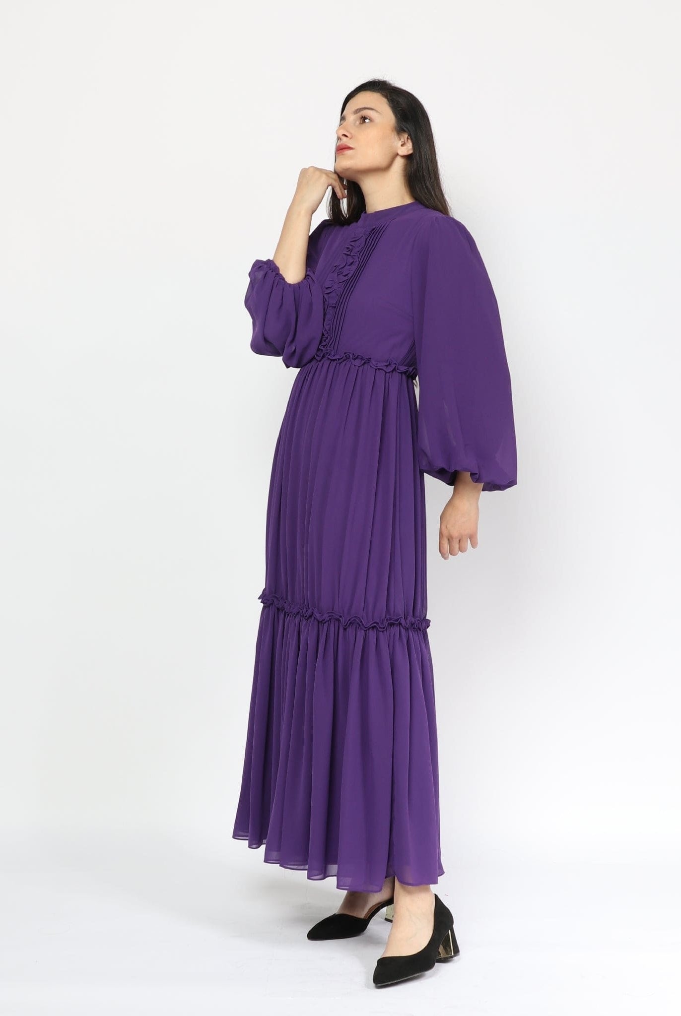 نتشي فستان ماكسي بأكمام طويلة بف مزيين بكرانيش