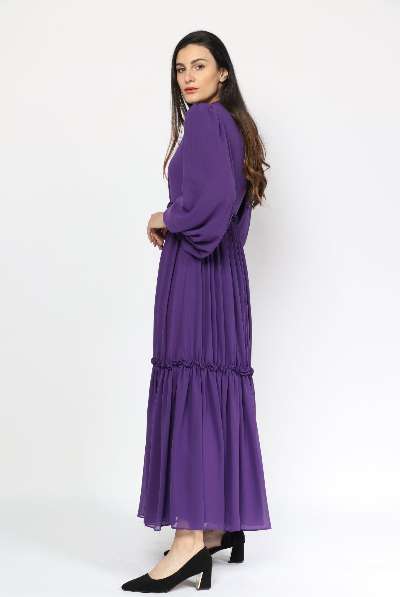 نتشي فستان ماكسي بأكمام طويلة بف مزيين بكرانيش