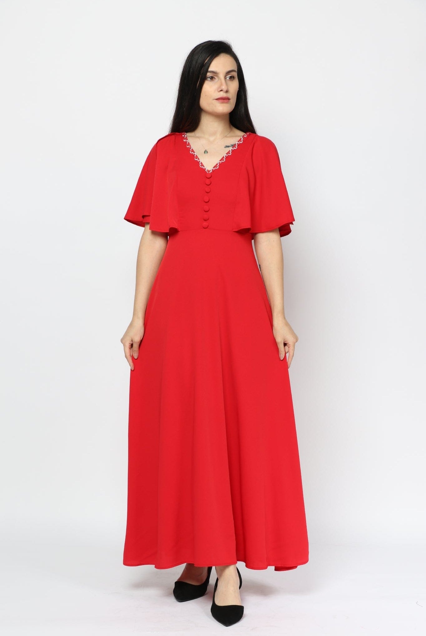 نتشي فستان رسمي طويل بكم منفوخ