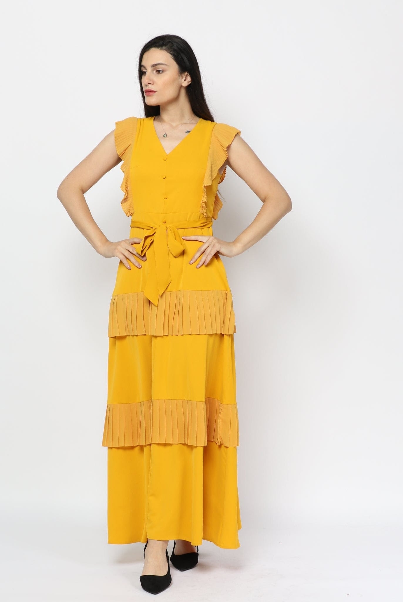 نتشي فستان طويل بحزام على الخصر بدون كم