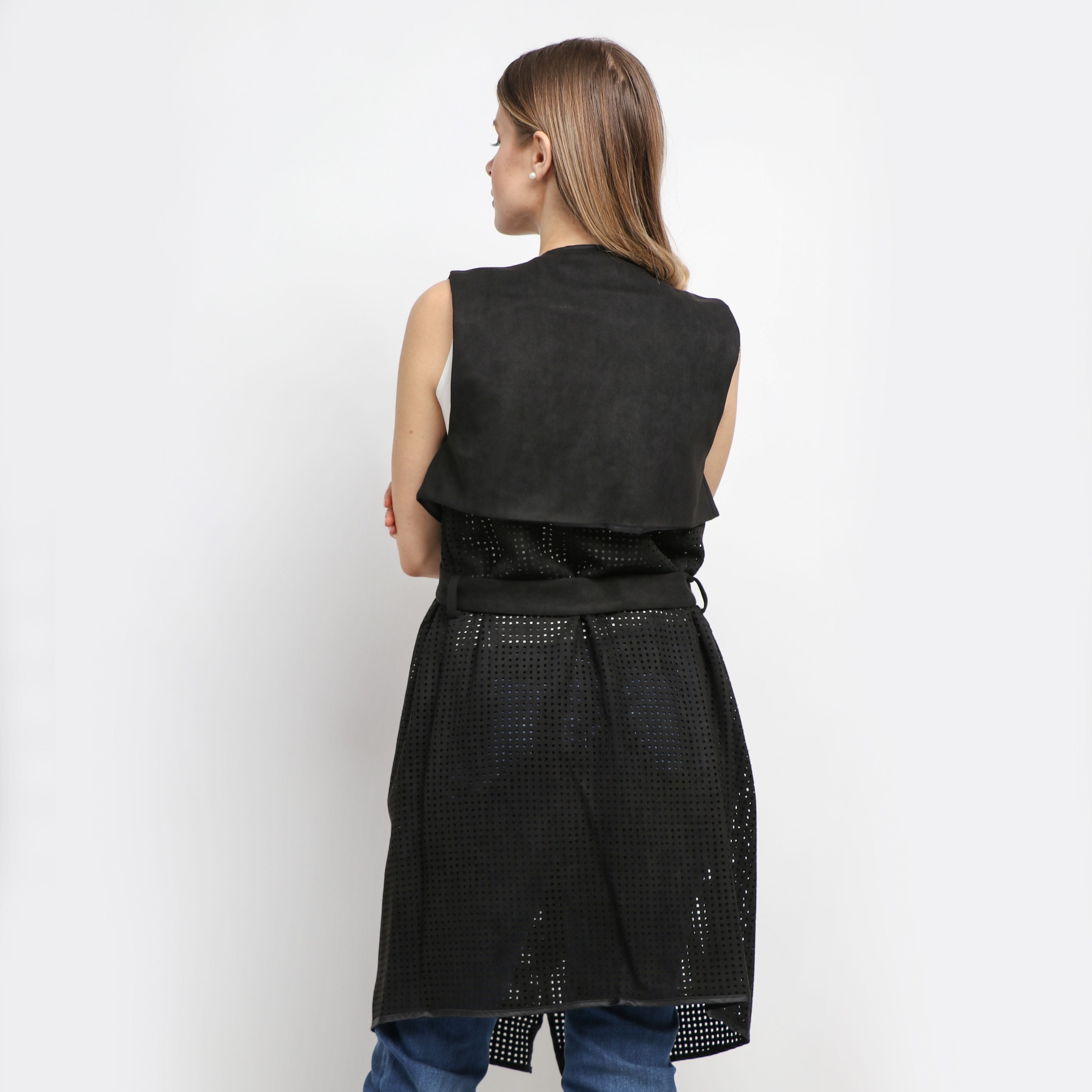 داليدرس فيست طويل مخرم بحزام خصر أسود