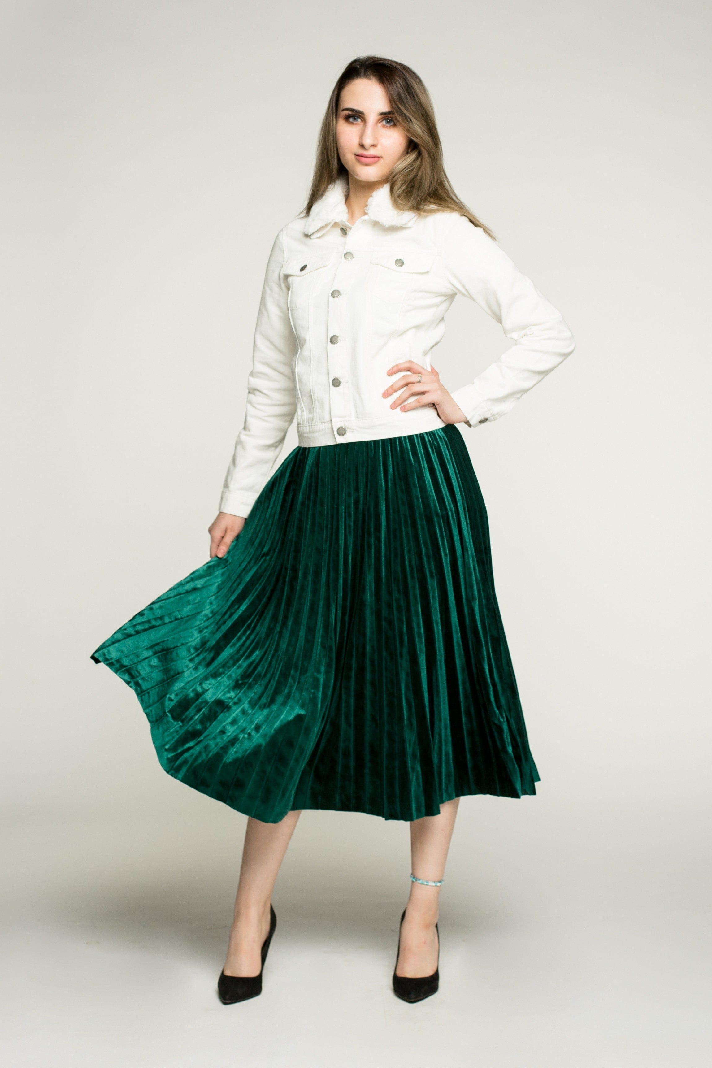 نتشي سترة جينز بأزرار أمامية بأكمام طويلة