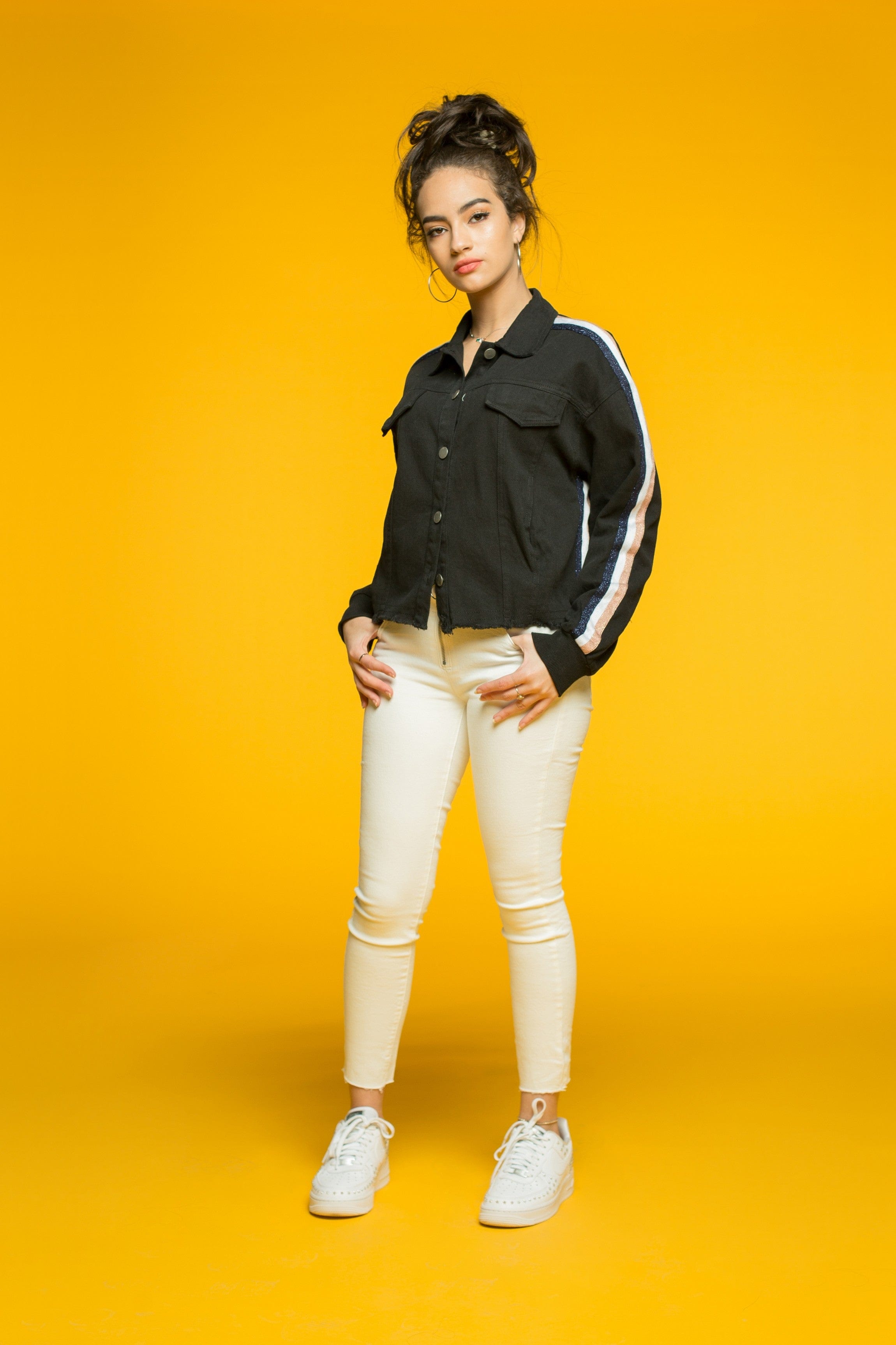 كيتشن جاكيت بكم طويل بخطوط لامعة نسائي