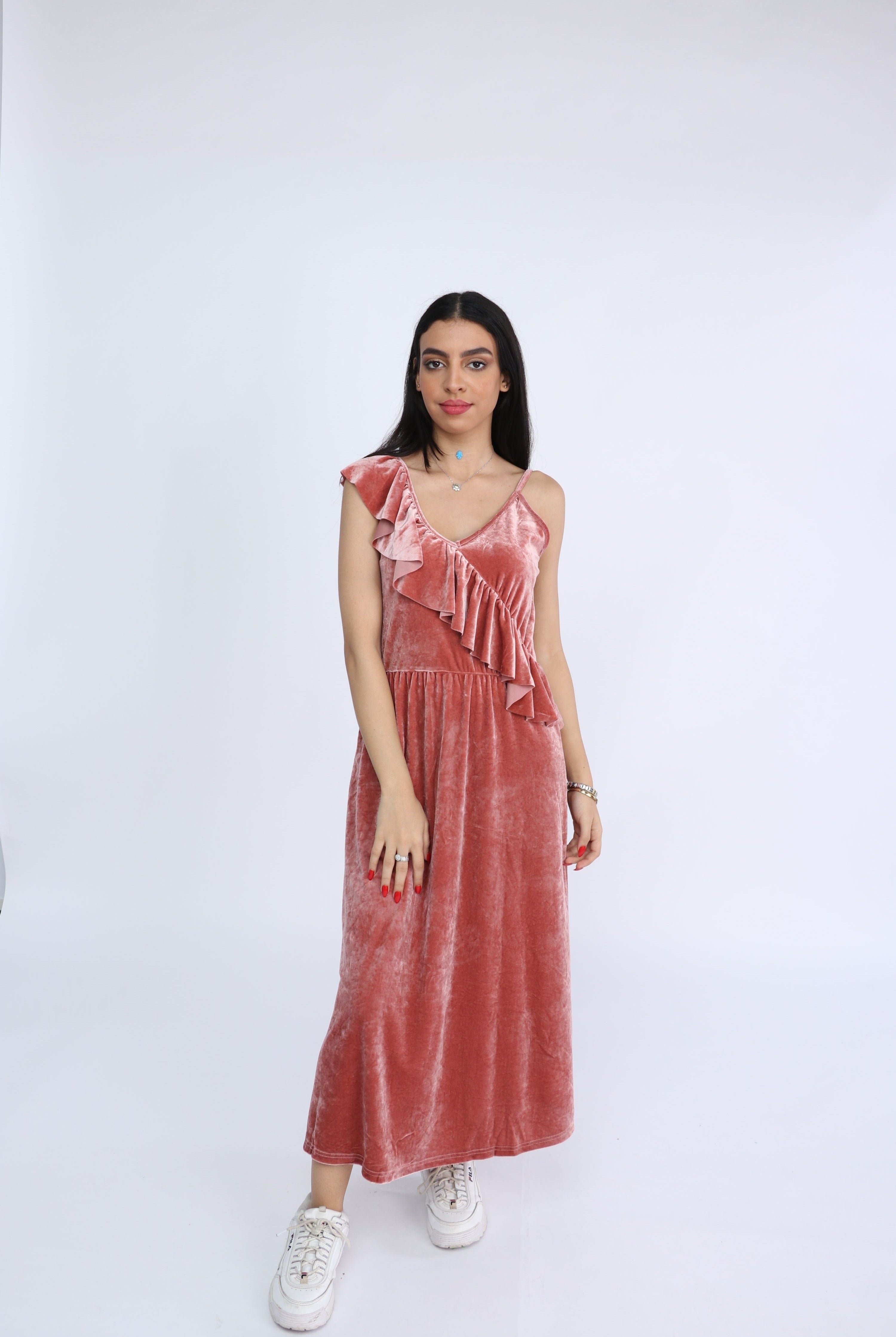 ميكا فستان ميدي بدون أكمام مخمليي ناعم بكلوش