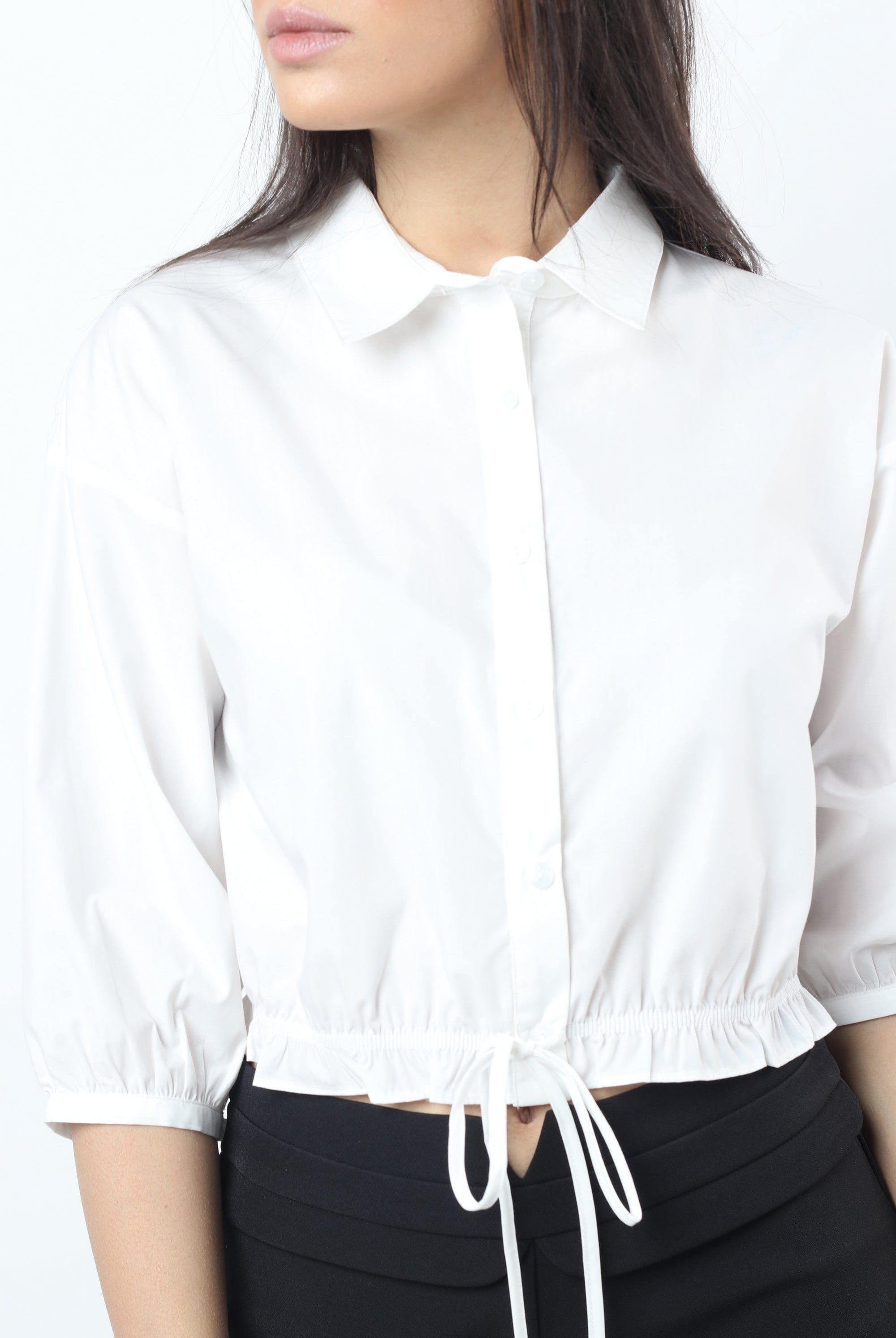 نتشي بلوزة برباط على الخصر بأزرار أمامية وياقة 3/4 كم نسائي