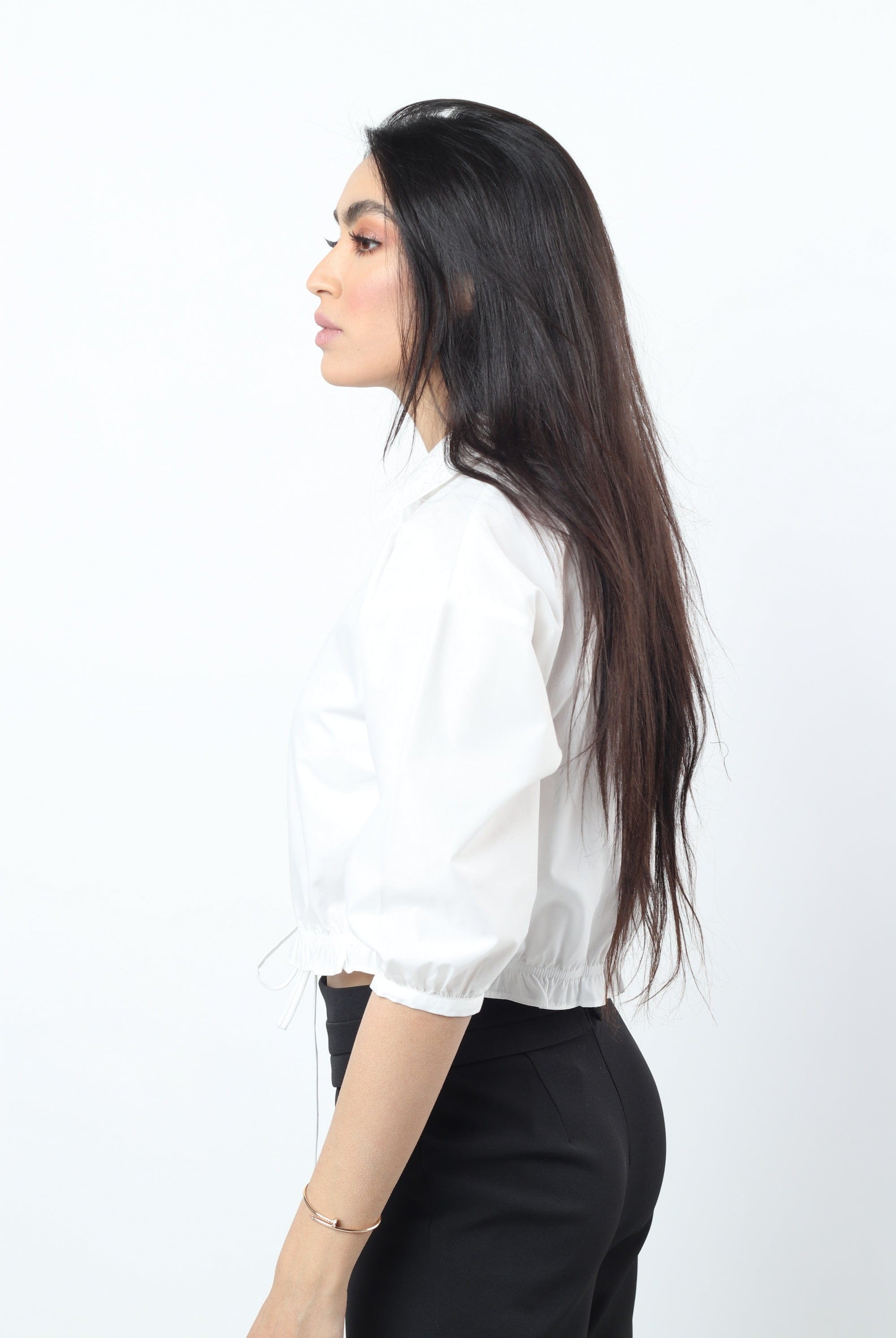 نتشي بلوزة برباط على الخصر بأزرار أمامية وياقة 3/4 كم نسائي