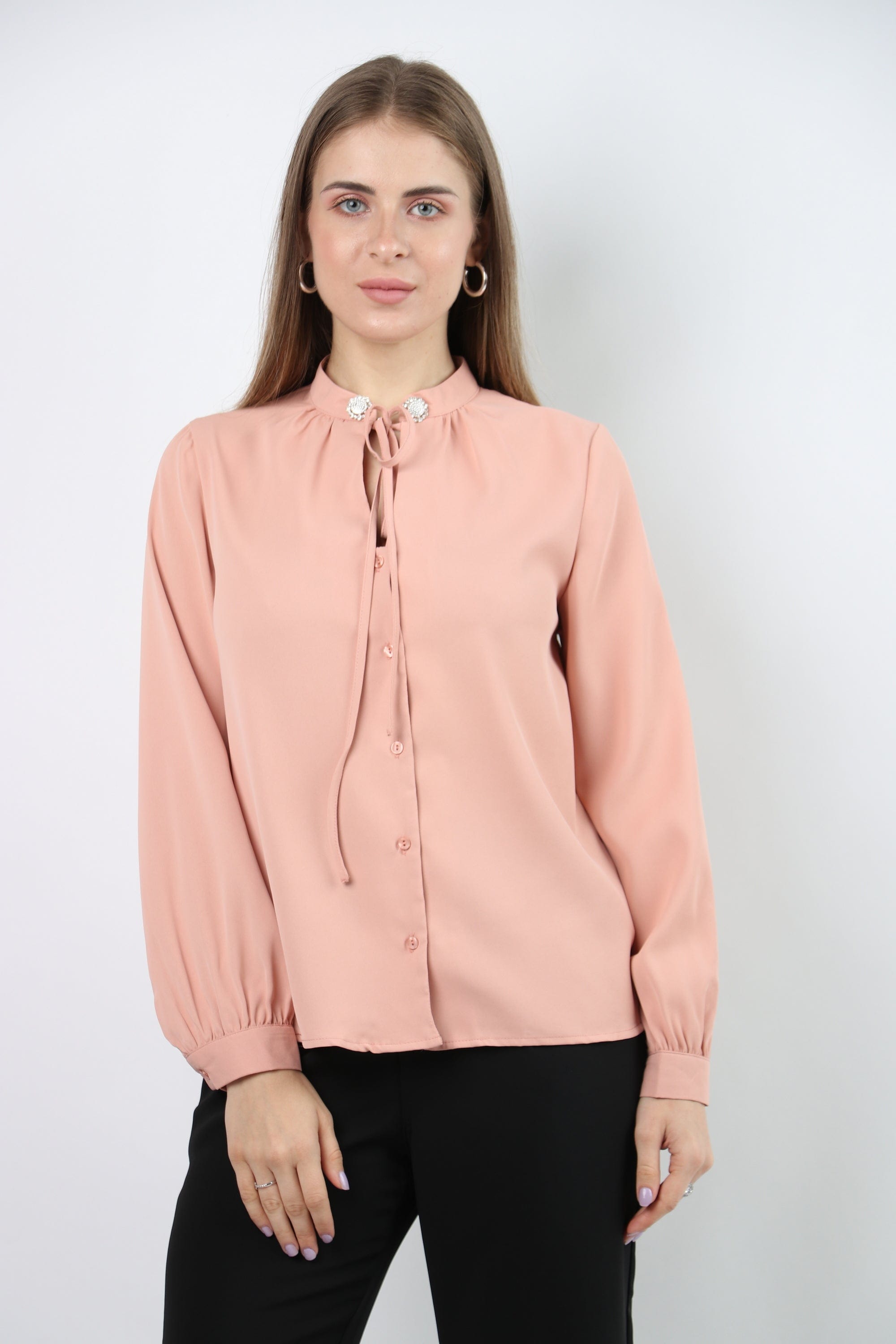 نتشي بلوزة بأزرار أمامية وياقة ورباط كم طويل نسائي