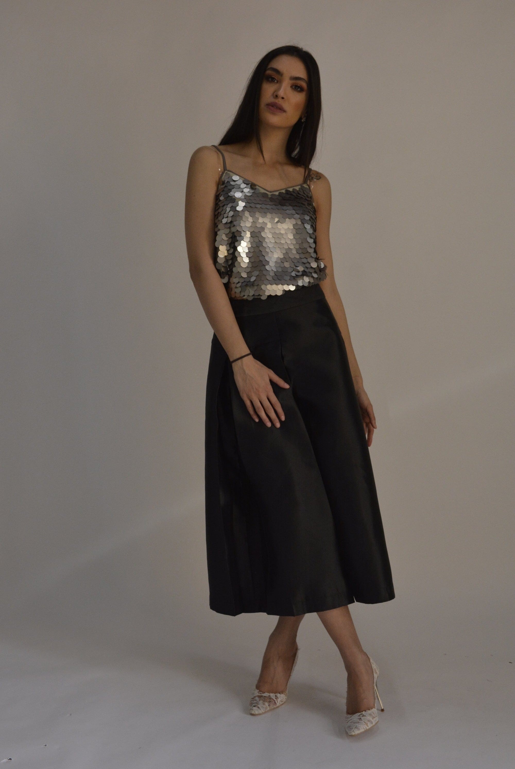 نتشي بلوزة حمالات سهرة ترتر نسائي