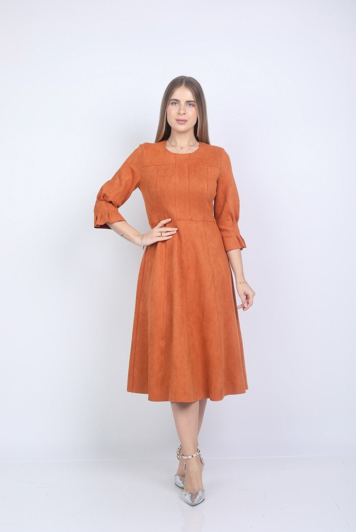 نتشي فستان مخصر ميدي كلوش 3/4 كم مكشكش