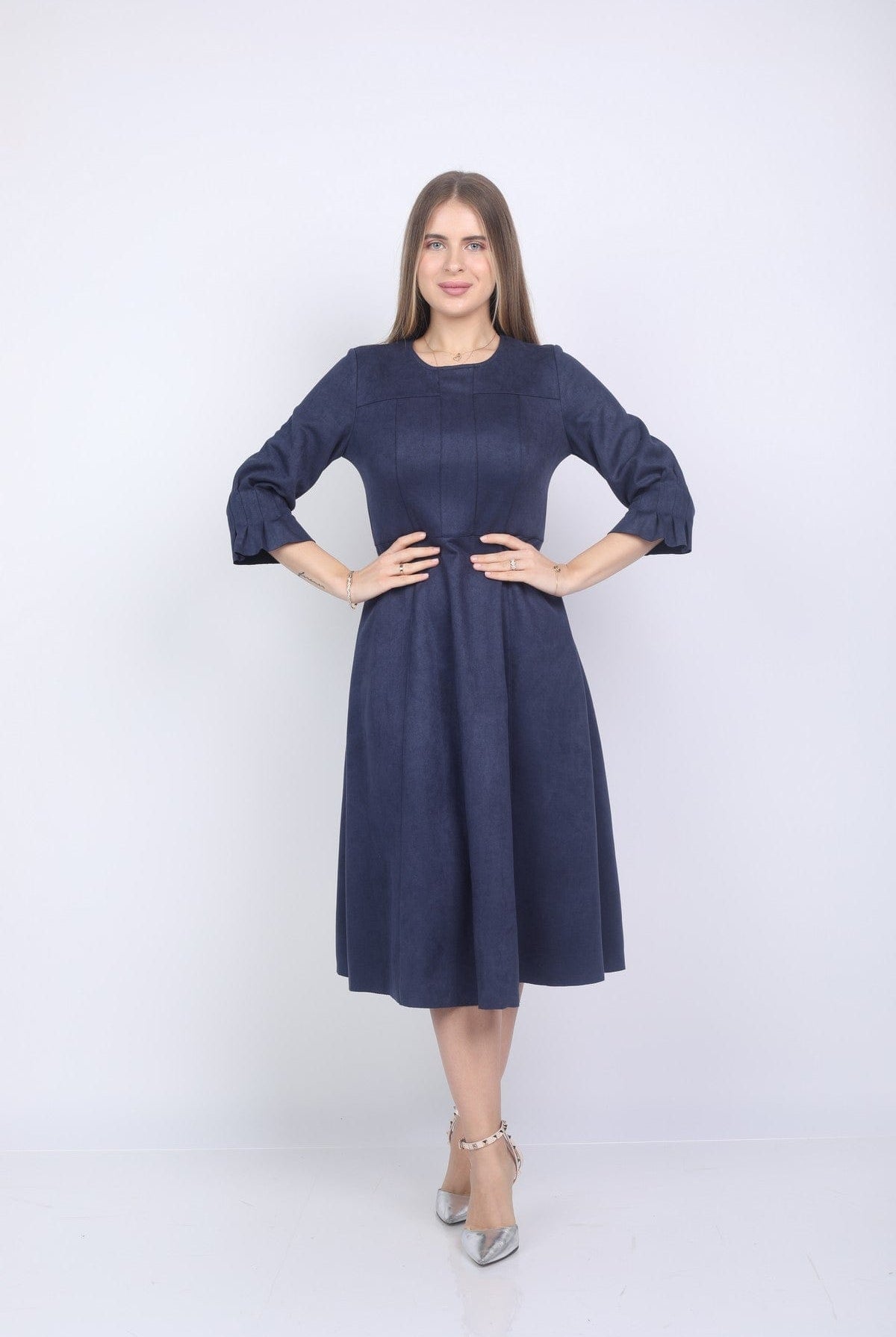 نتشي فستان مخصر ميدي كلوش 3/4 كم مكشكش