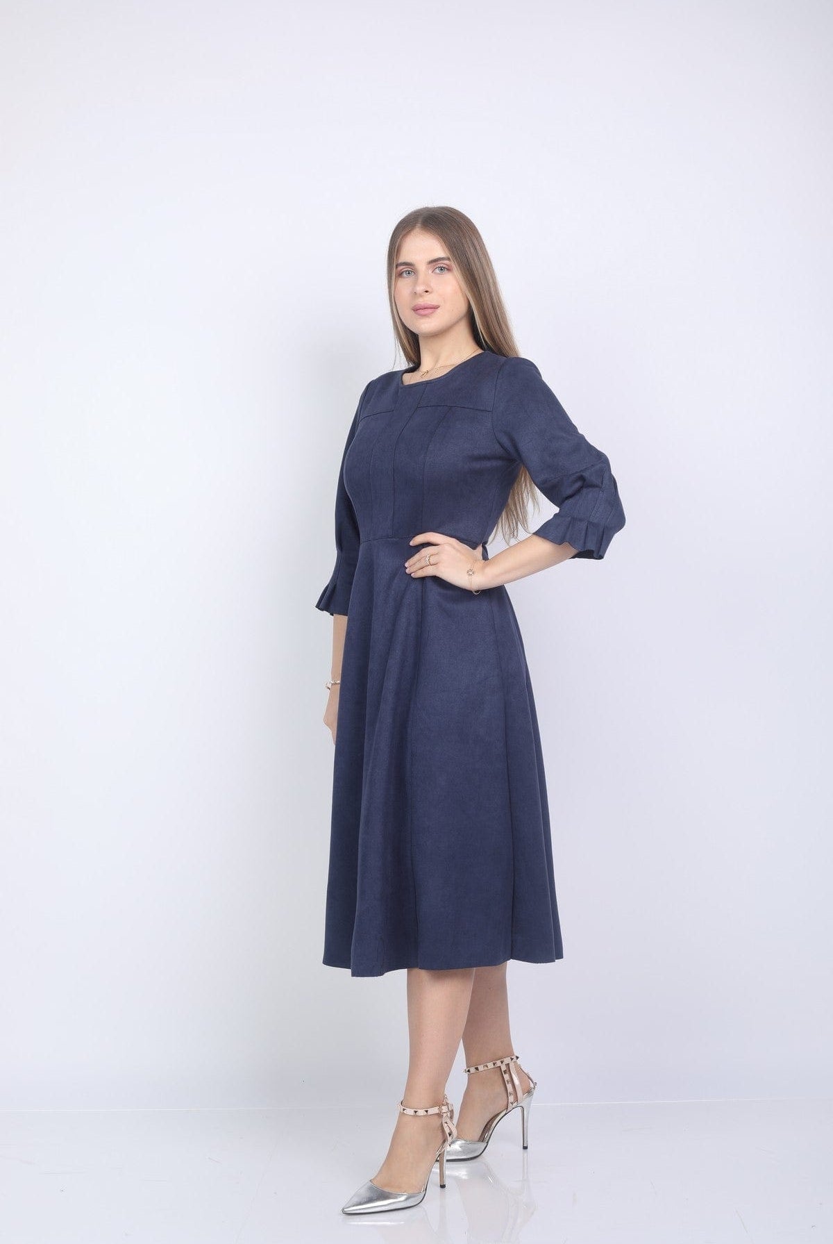 نتشي فستان مخصر ميدي كلوش 3/4 كم مكشكش