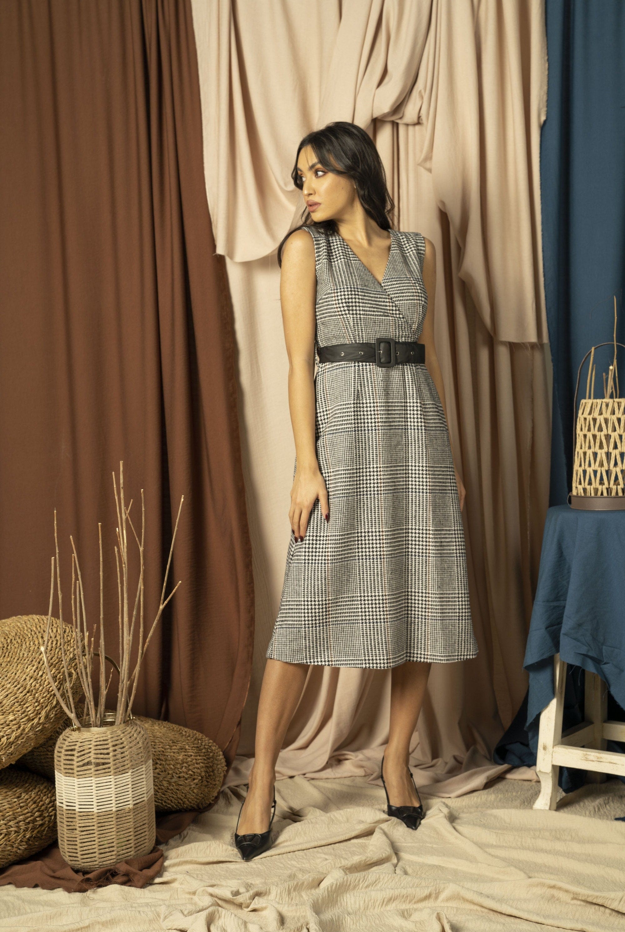 نتشي فستان ميدي صوف كت مع حزام على الخصر نسائي أوف وايت