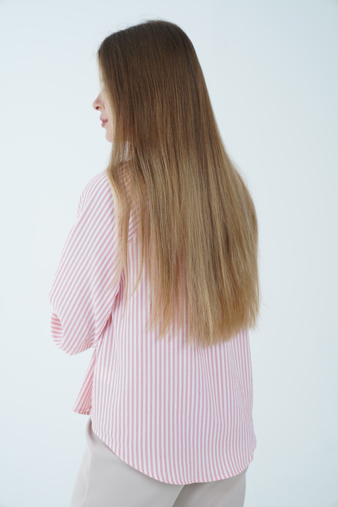 نتشي بلوزة كم طويل مقلمة بياقة فراشة ازرق/زهري