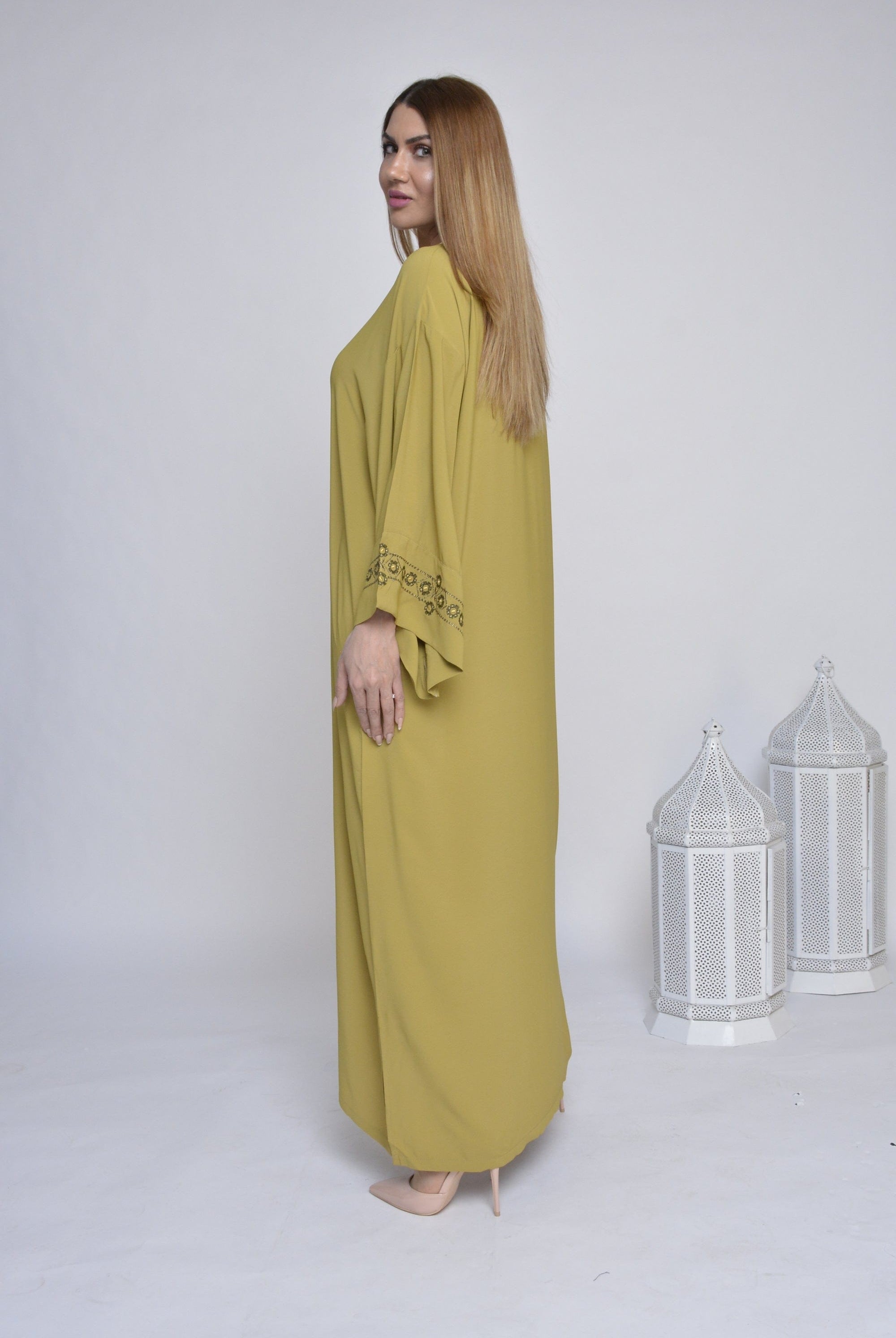 ديامانتين قفطان مطرزة ماكسي بأكمام طويلة