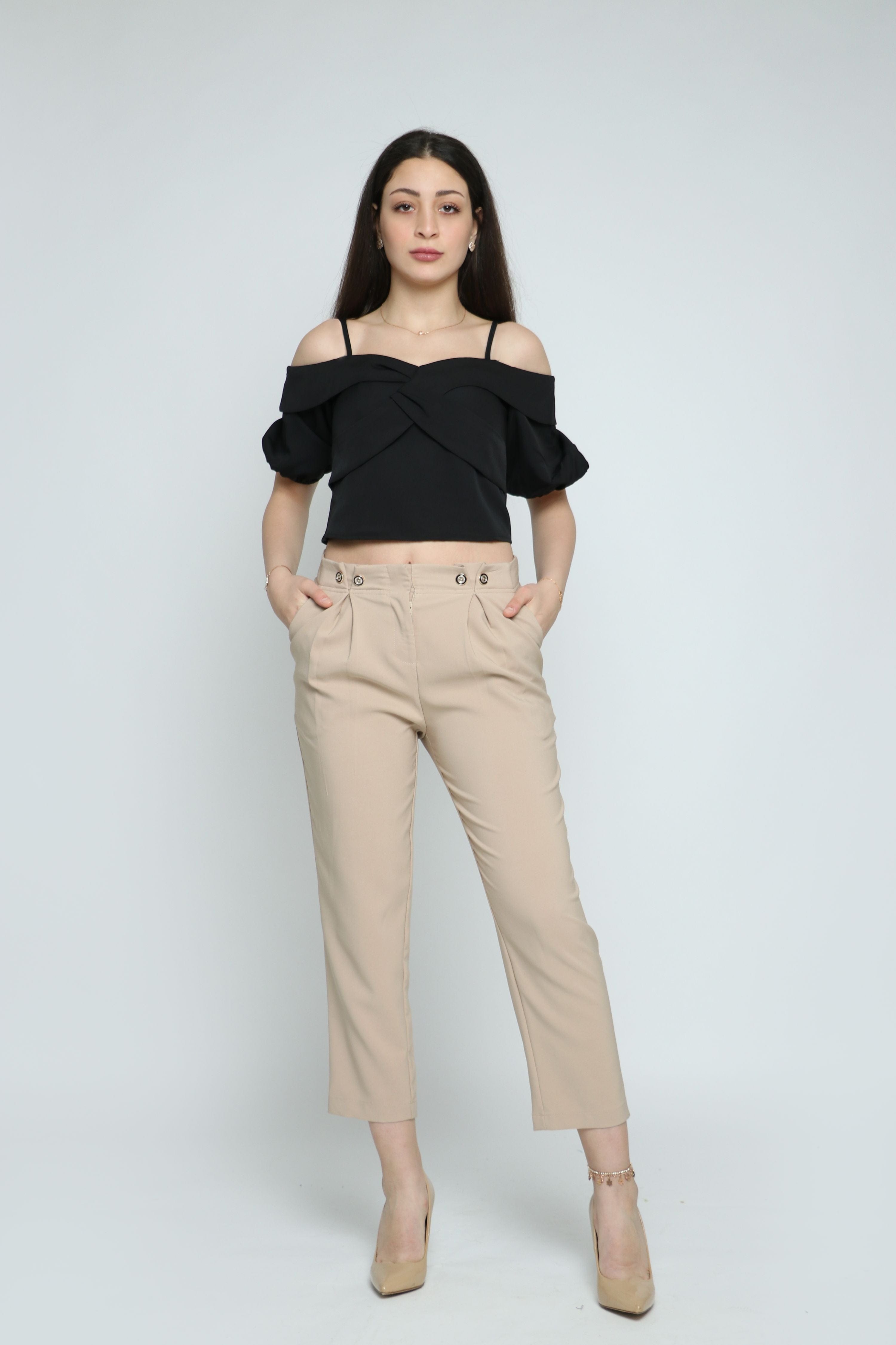 نتشي بنطلون قصير بأزرار من الخصر نسائي