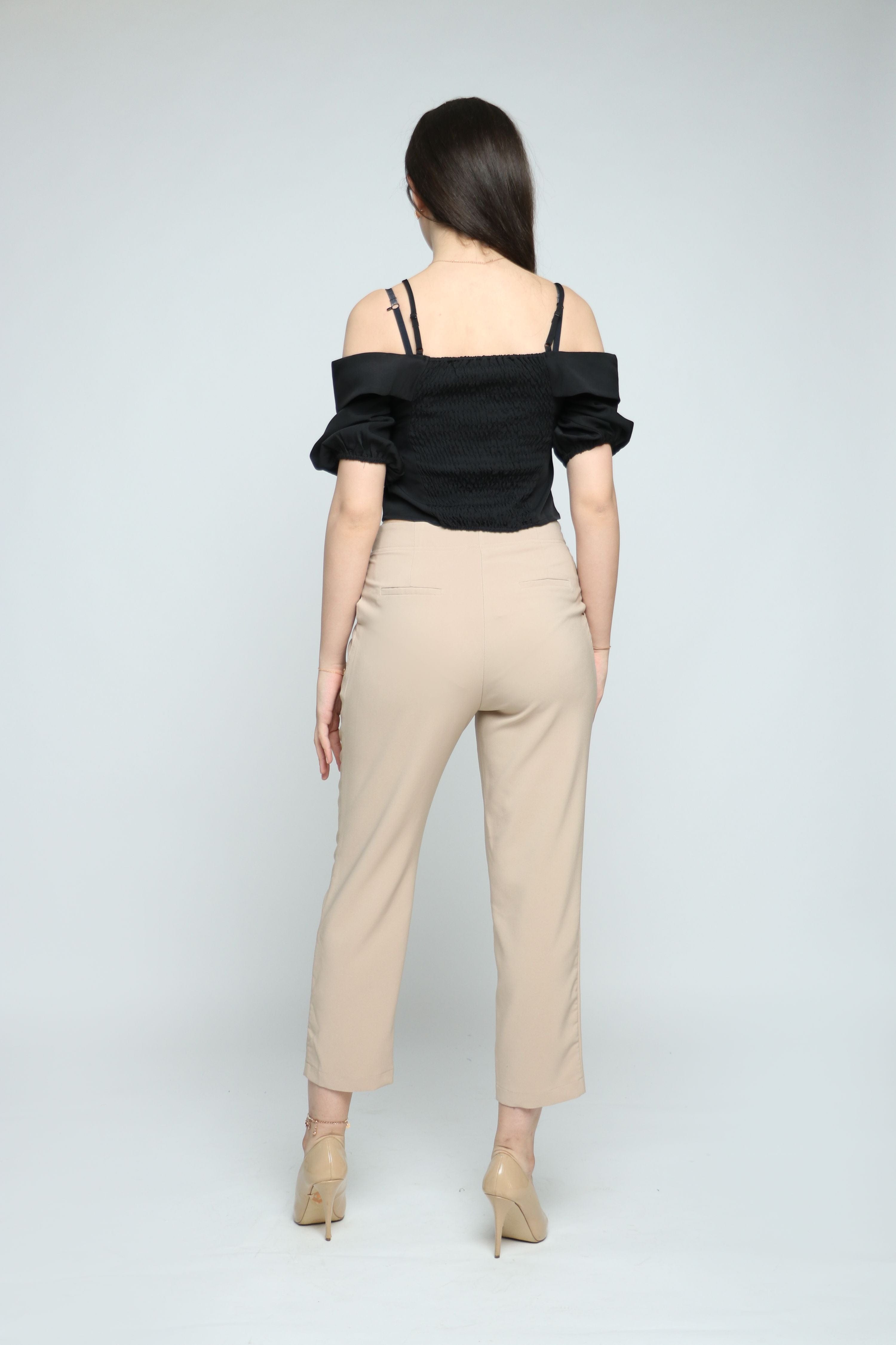 نتشي بنطلون قصير بأزرار من الخصر نسائي