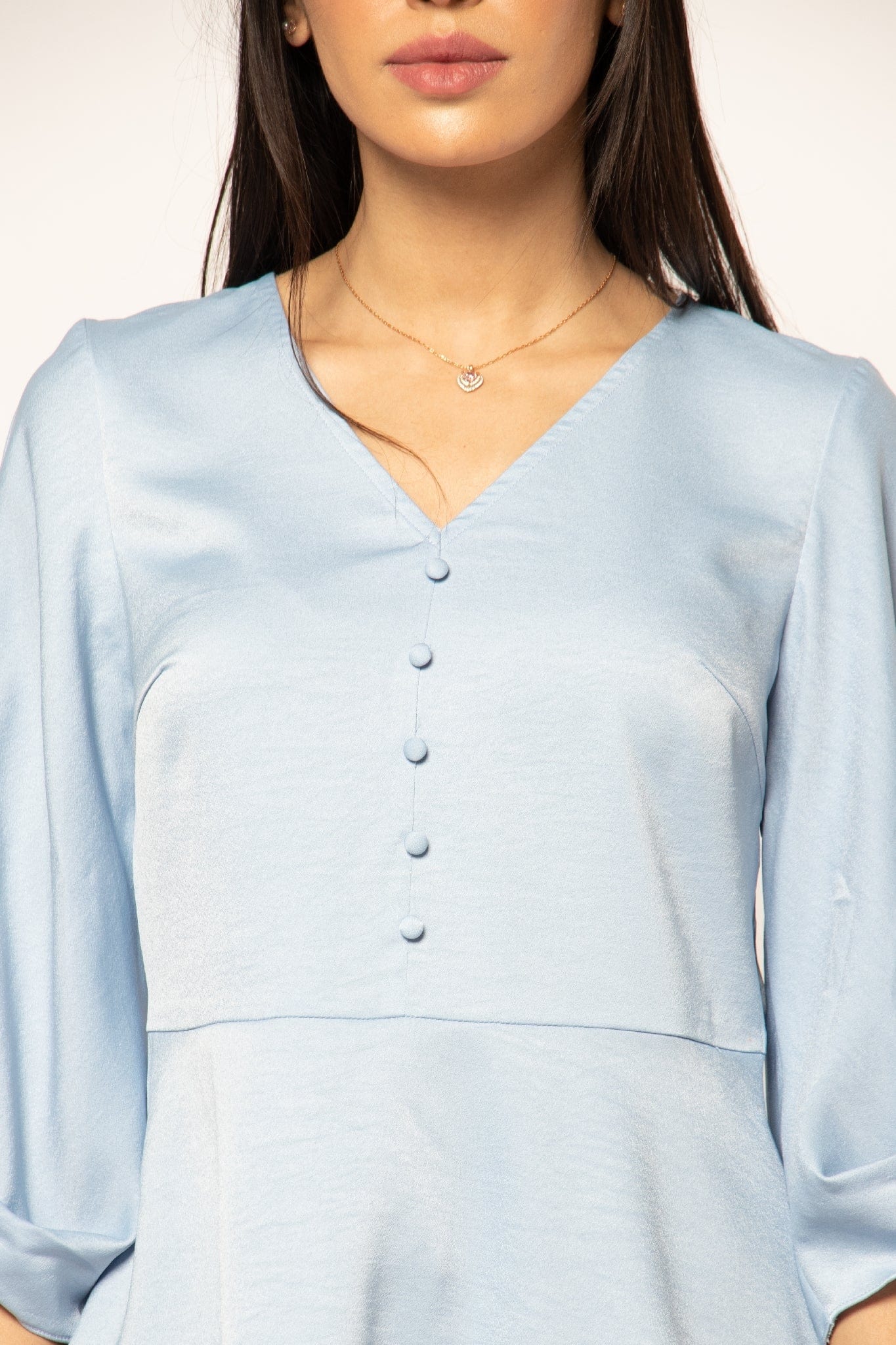 نتشي بلوزة رسمية ناعمة مزينة بأزرار أمامية وخصر كلوش 3/4 كم نسائي