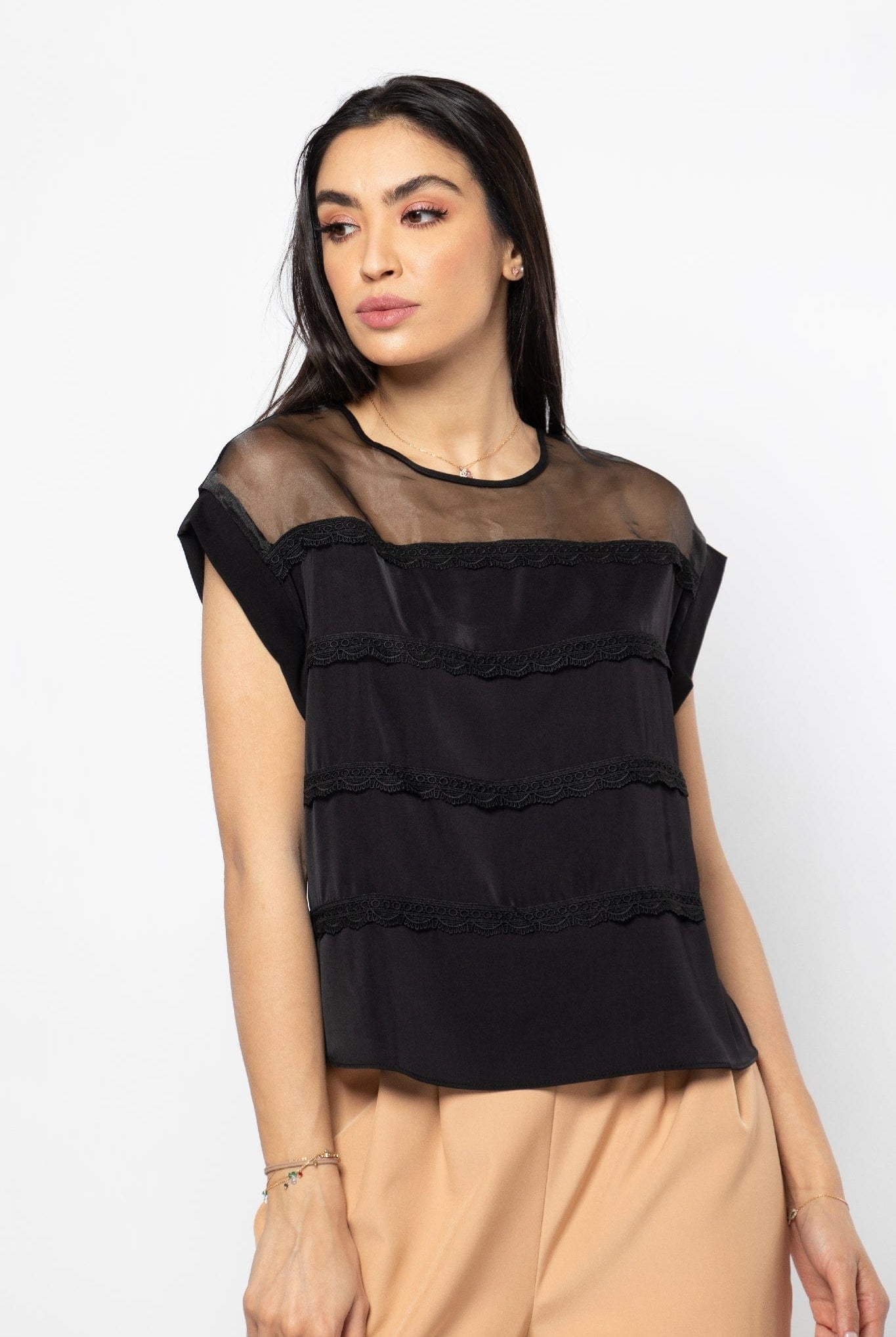 نتشي بلوزة رسمية مزينة بالدانتيل بأكتاف شيفون نسائي