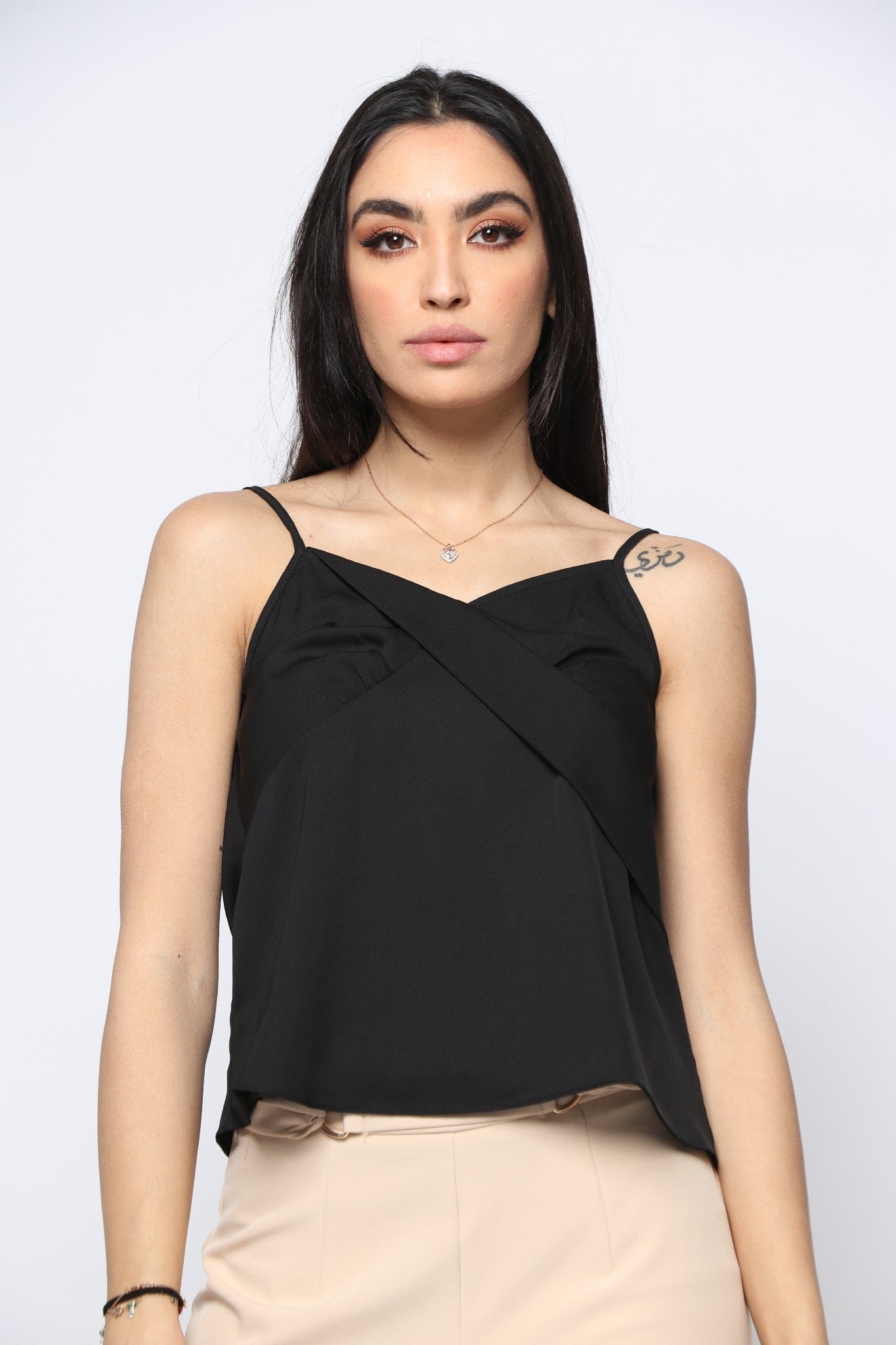 نتشي بلوزة حمالات سادة نسائي