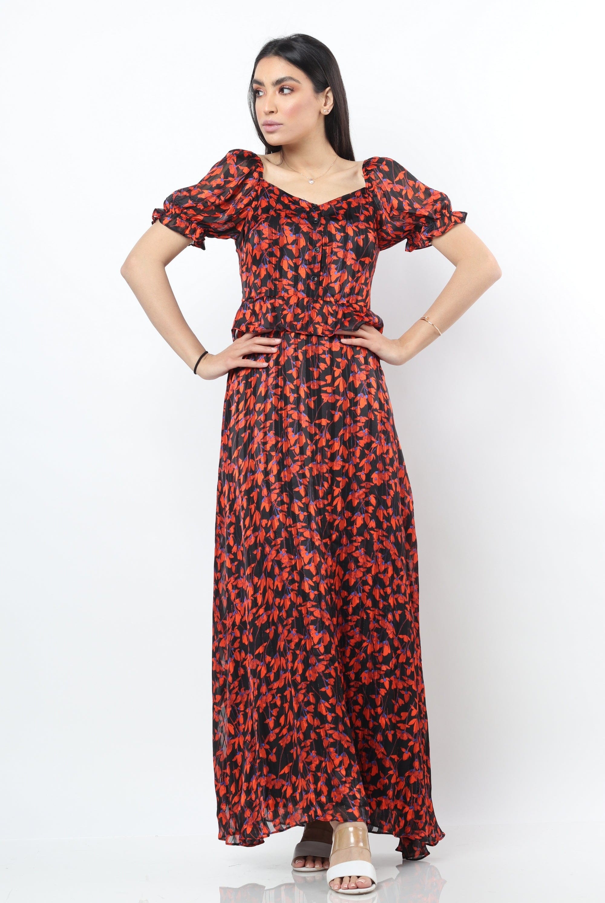 نتشي فستان طويل مشجر بيليسيه بأزرار كم قصير