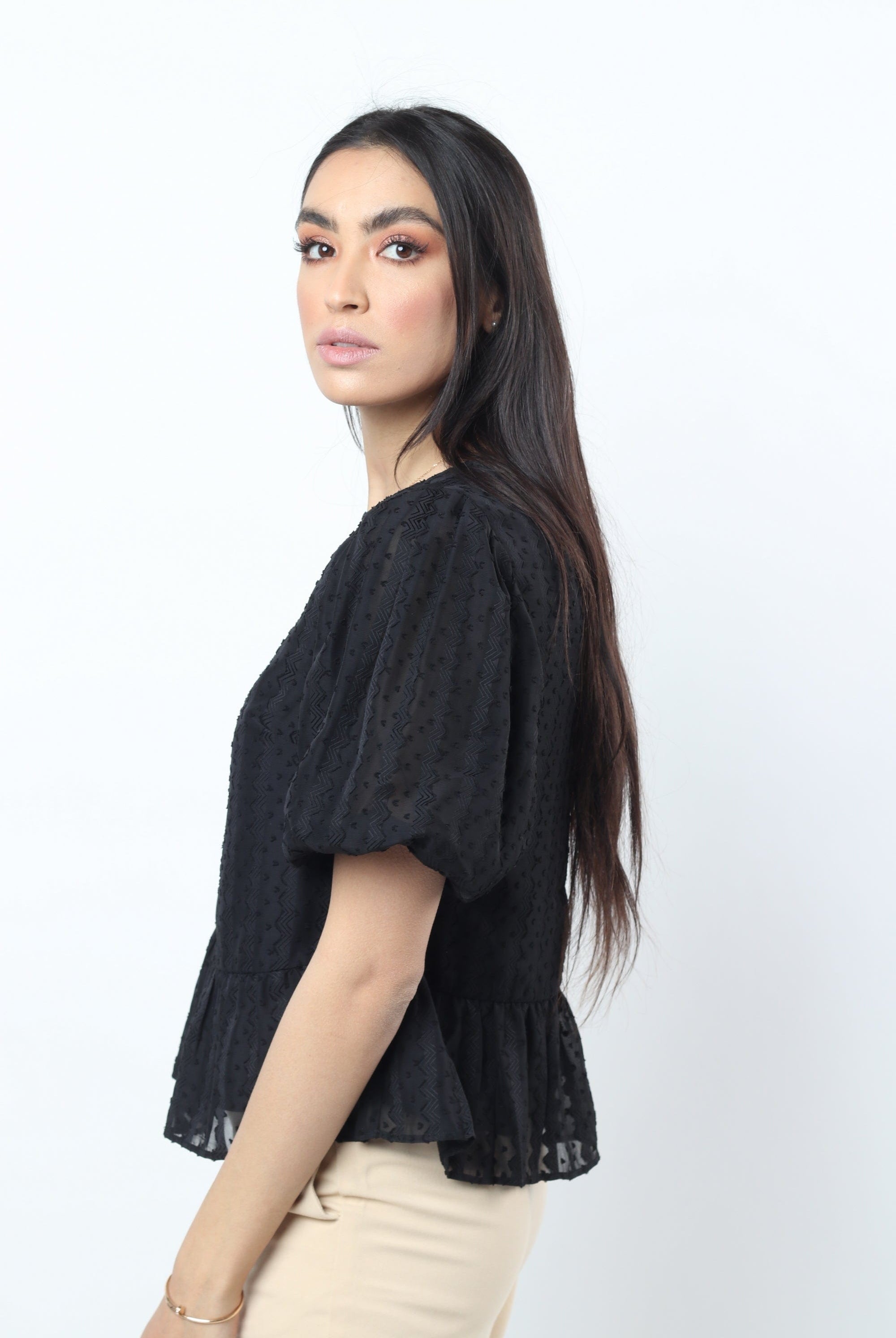 نتشي بلوزة كم منفوخ نص كم نسائية