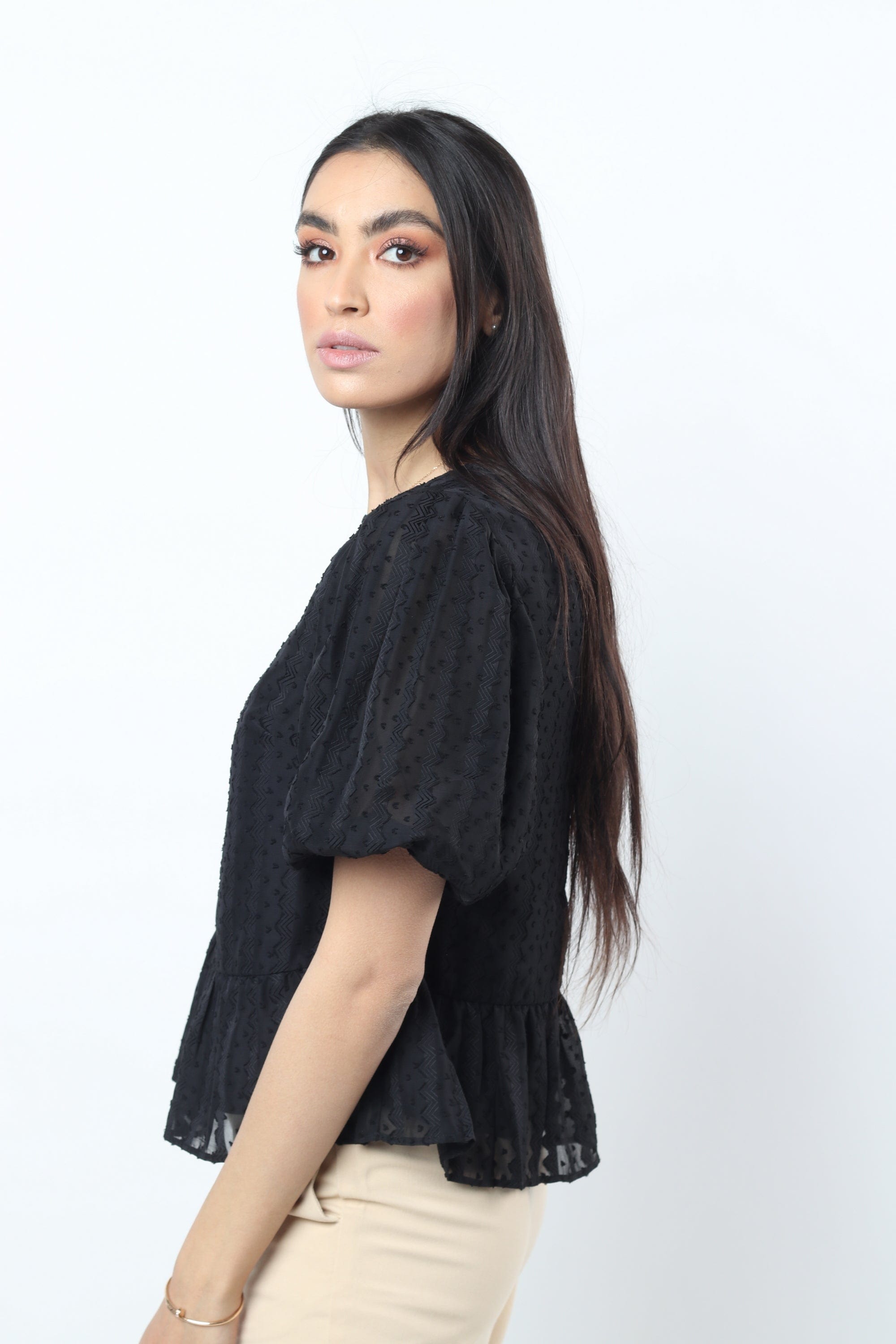 نتشي بلوزة كم منفوخ نص كم نسائية