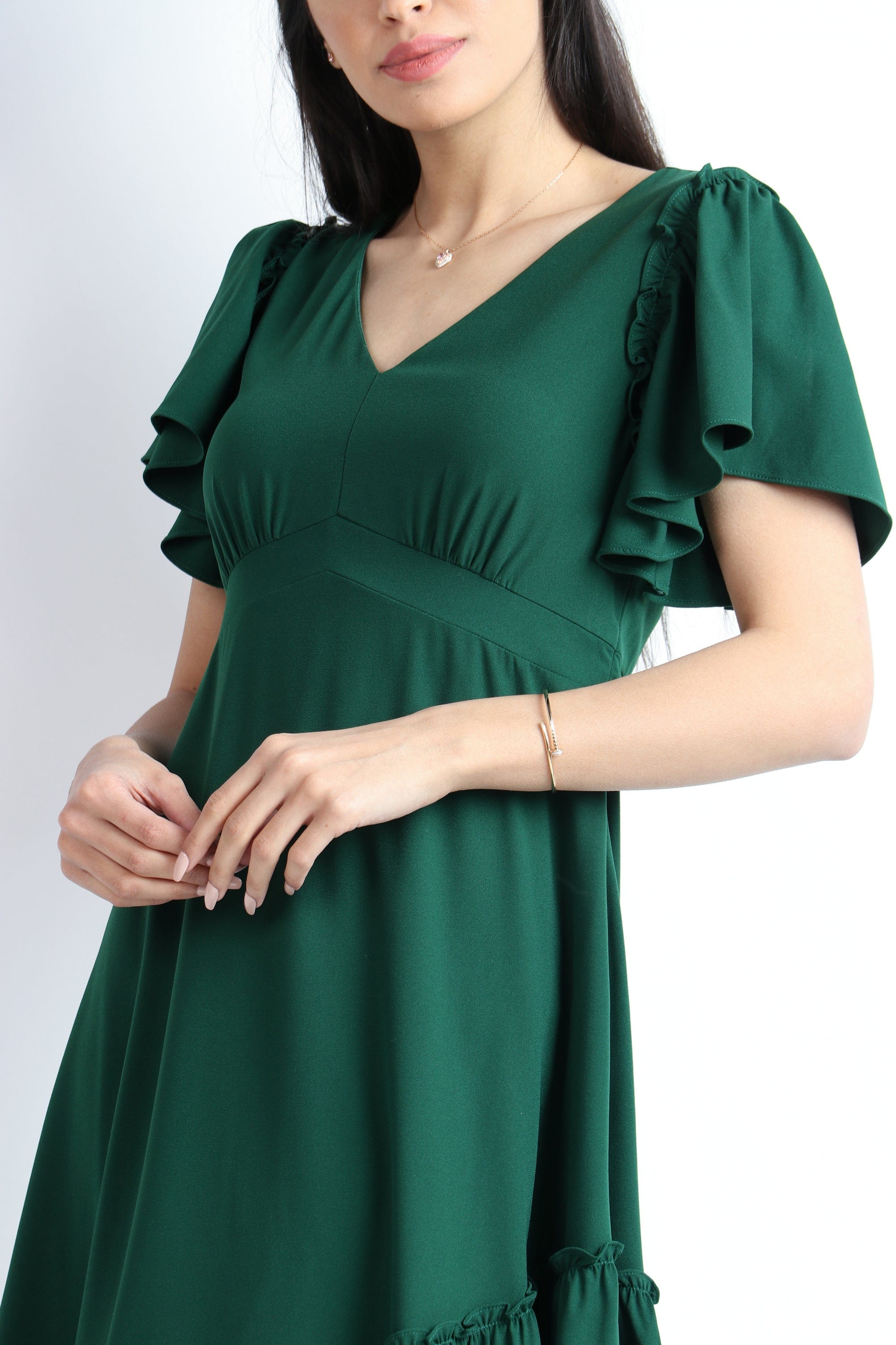 نتشي فستان ميدي سادة ناعم فتحة صدر شكل V بكم قصير