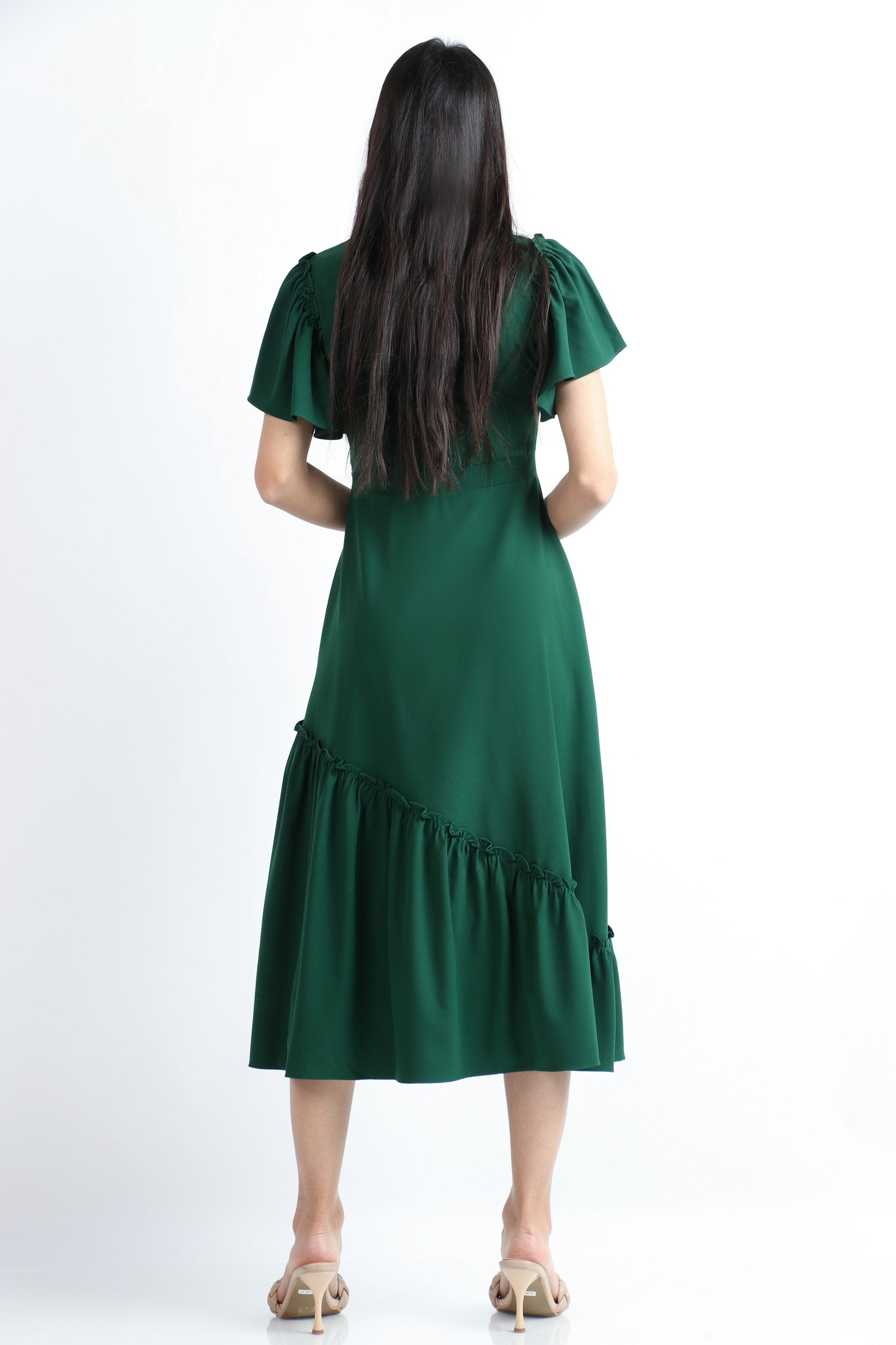 نتشي فستان ميدي سادة ناعم فتحة صدر شكل V بكم قصير