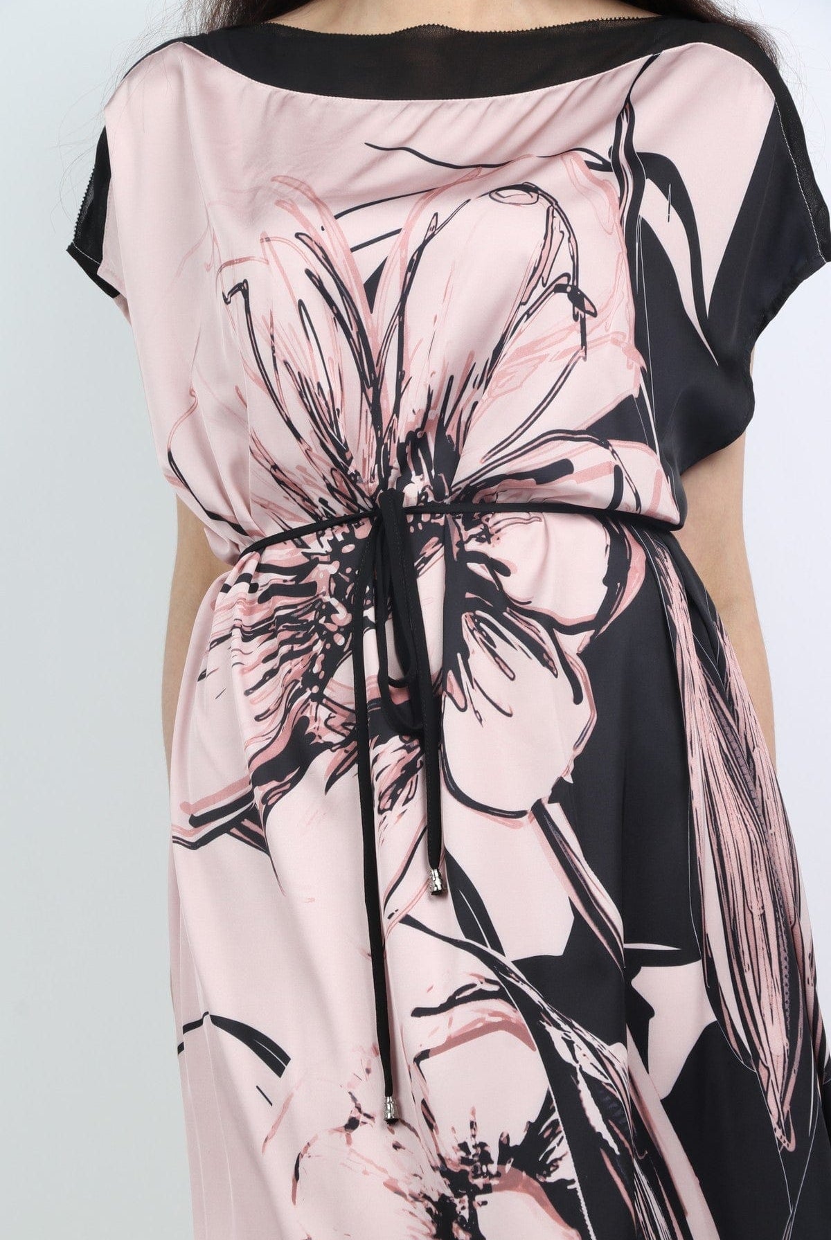 نتشي فستان ستان ميدي مشجر