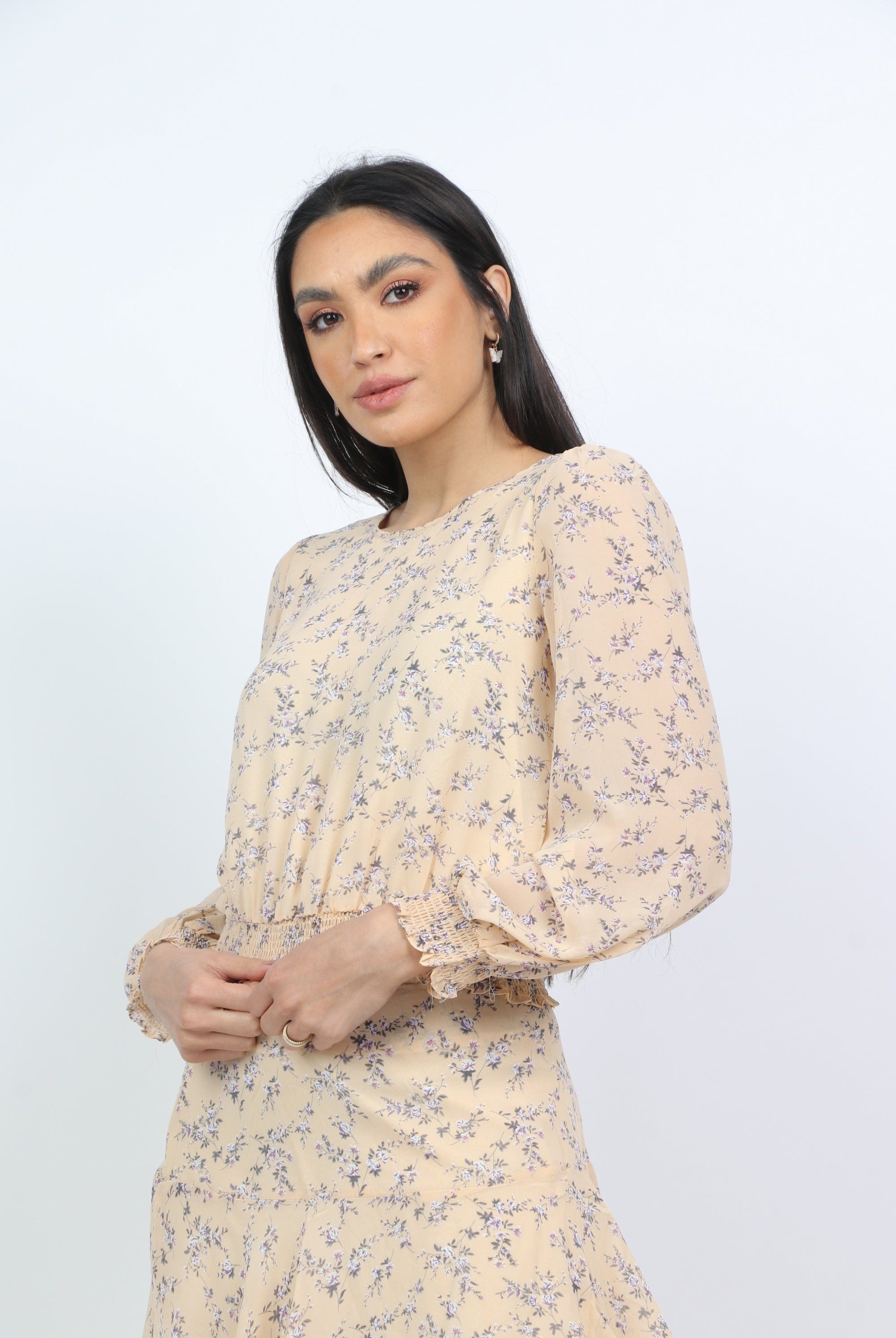 نتشي بلوزة كم طويل مشجرة بخصر مطاطي