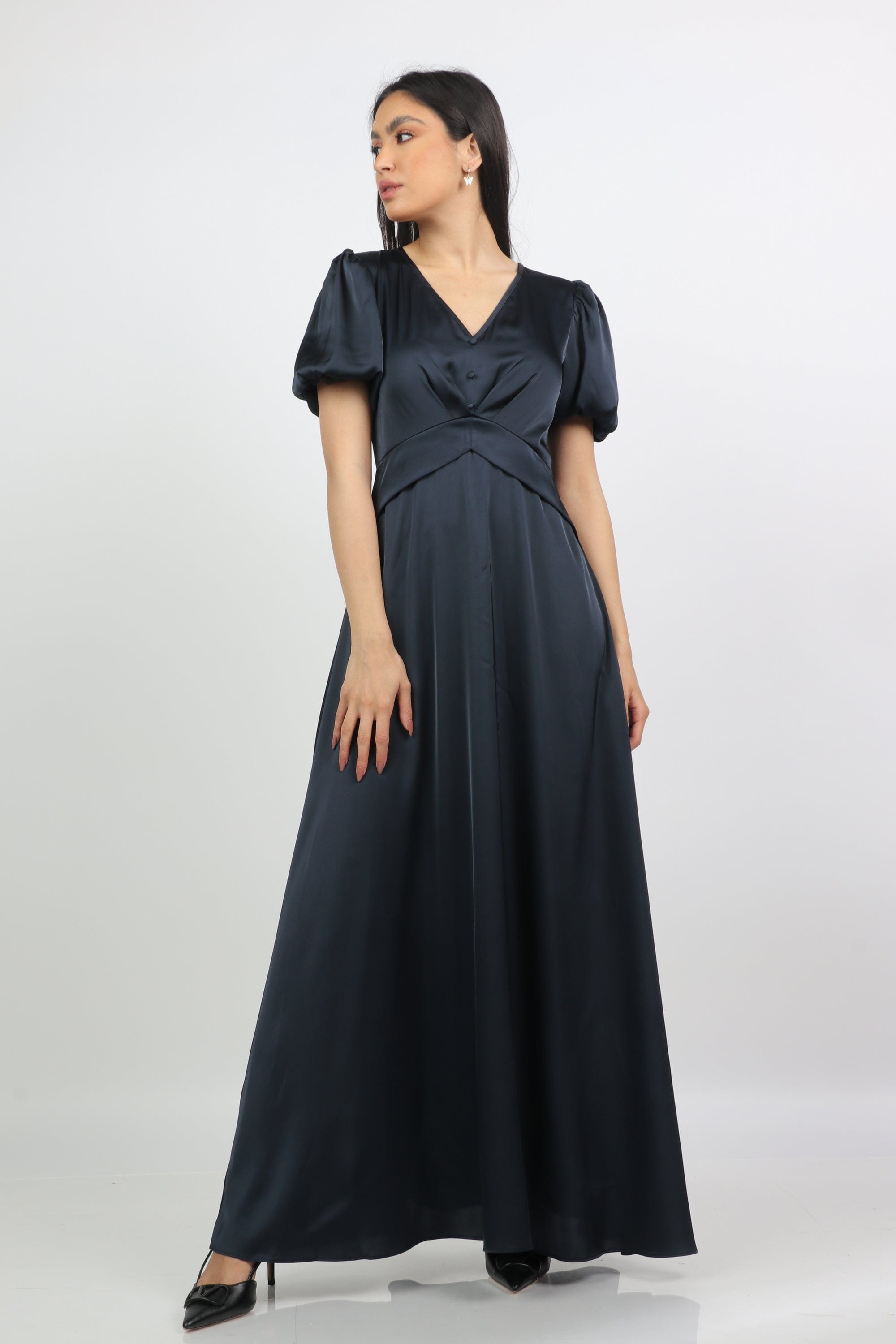 نتشي فستان طويل سادة ناعم مخصر كم قصير منفوخ