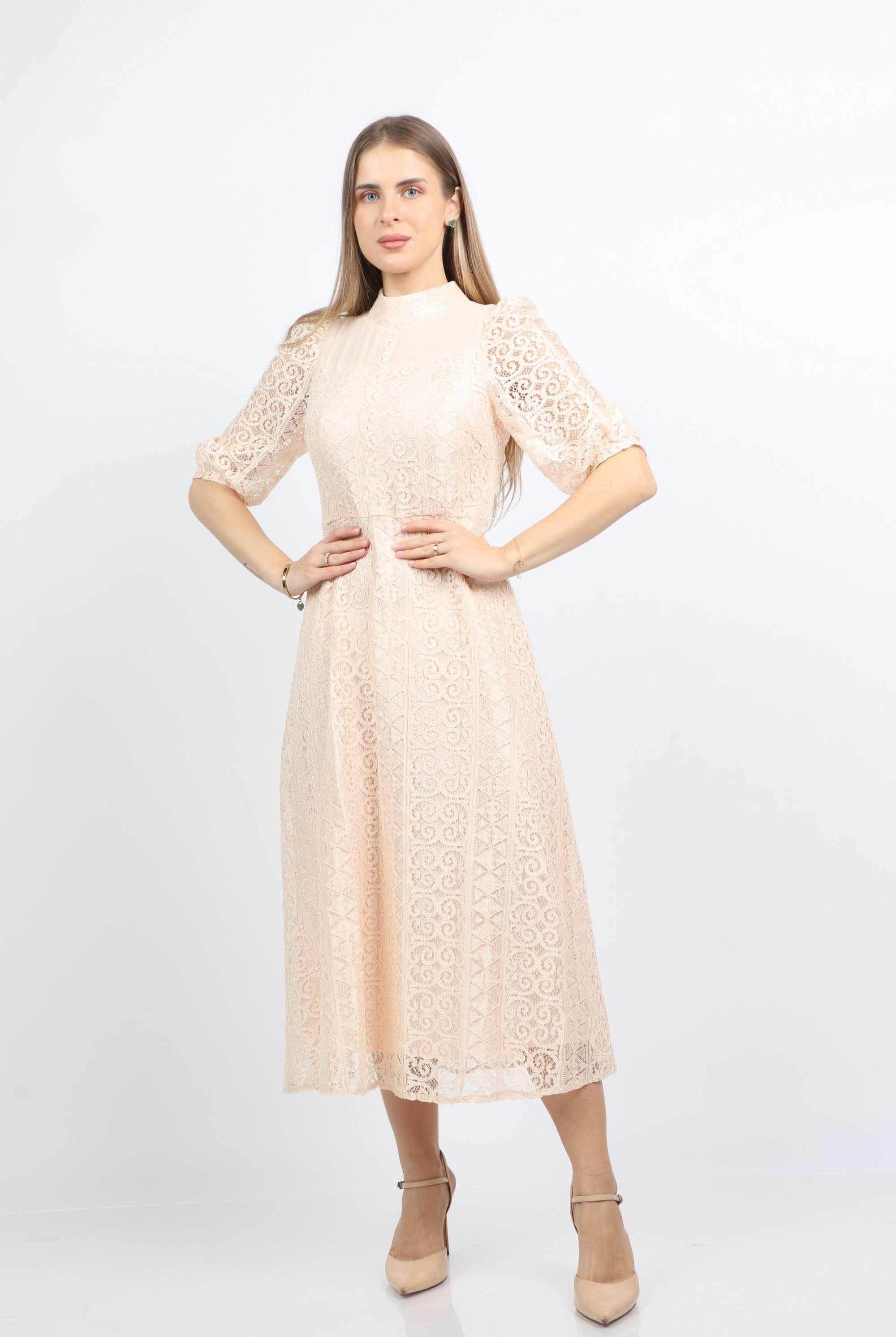 نتشي فستان ميدي 3/4 كم مزين بدانتيل