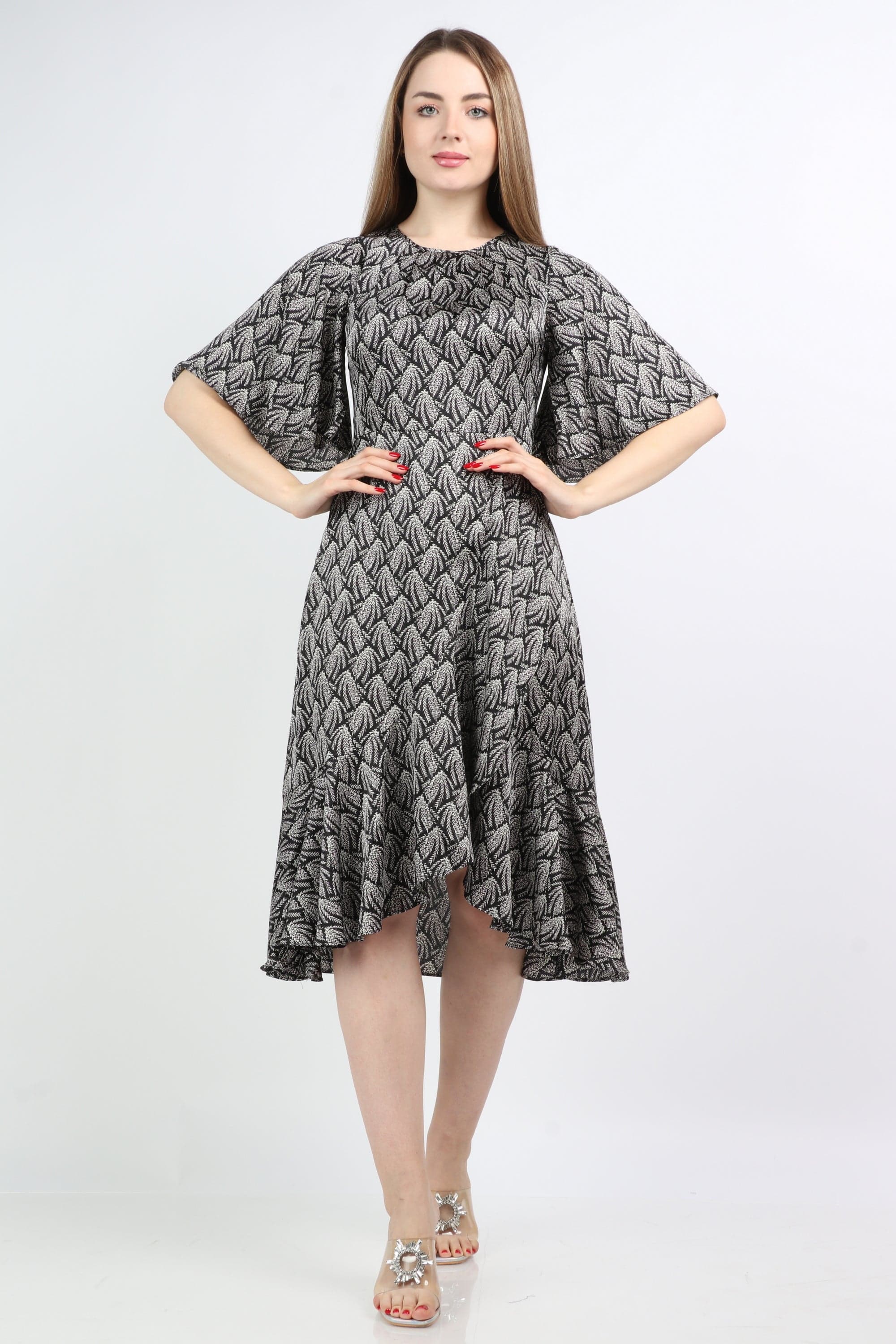 ูุชุดู ูุณุชุงู ู
ูุฏู ูู ู
ูููุด ูู
ูุฑุงุดุฉ ูุตูุฑ