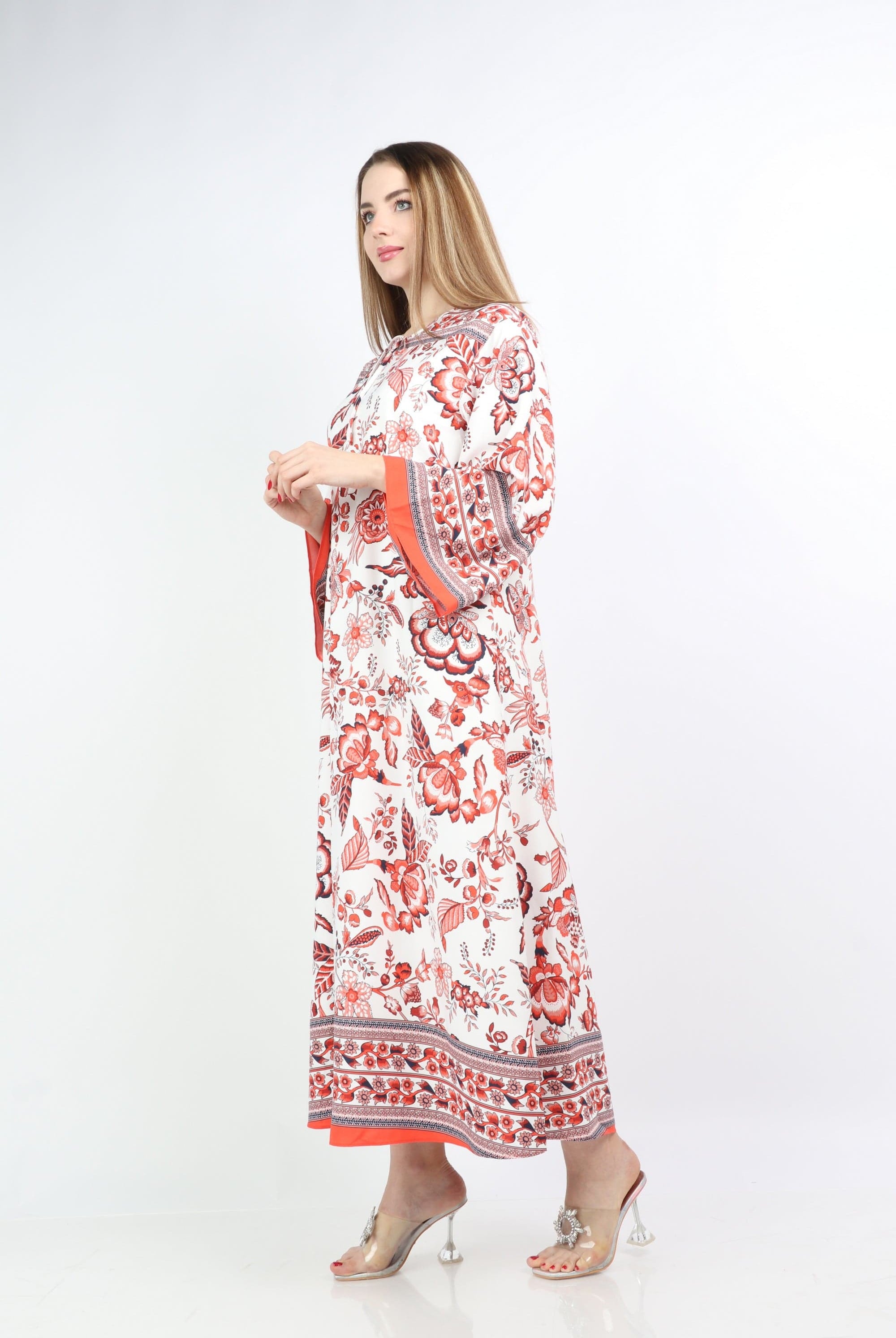 نتشي فستان طويل مشجر نمط ورود بأكمام واسعة طويلة