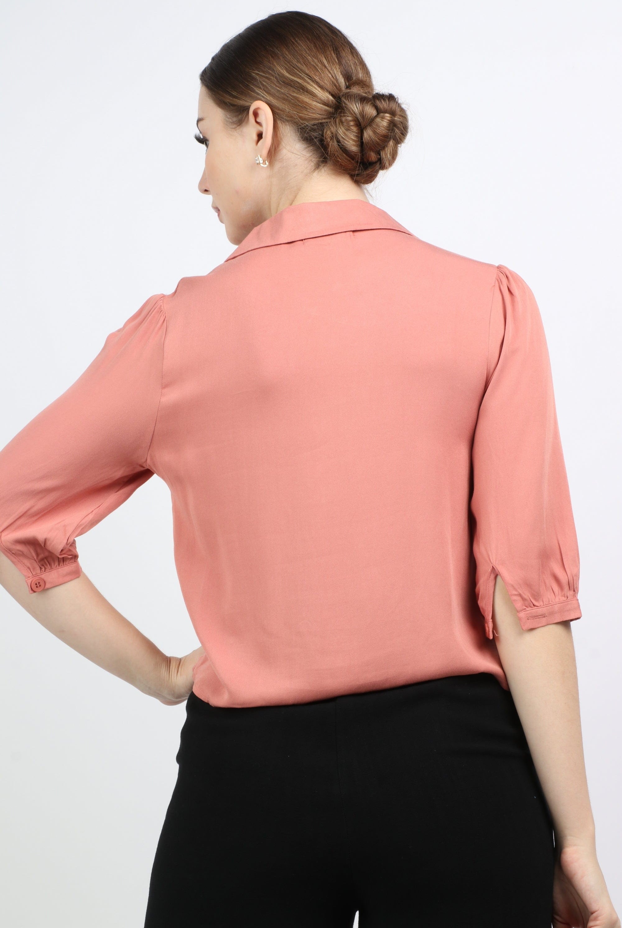 نتشي بلوزة بأزرار أمامية 3/4 كم نسائي