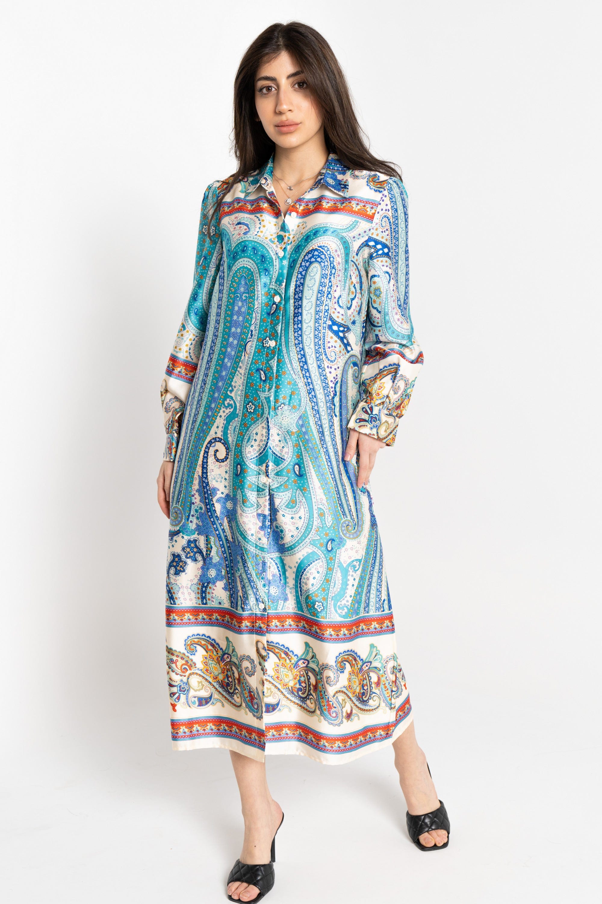 ูุชุดู ูู
ูุต ูุณุงุฆู ุทููู ุจุฃูู
ุงู
ุทูููุฉ ู
ุฒูู ุจุฒุฎุงุฑู