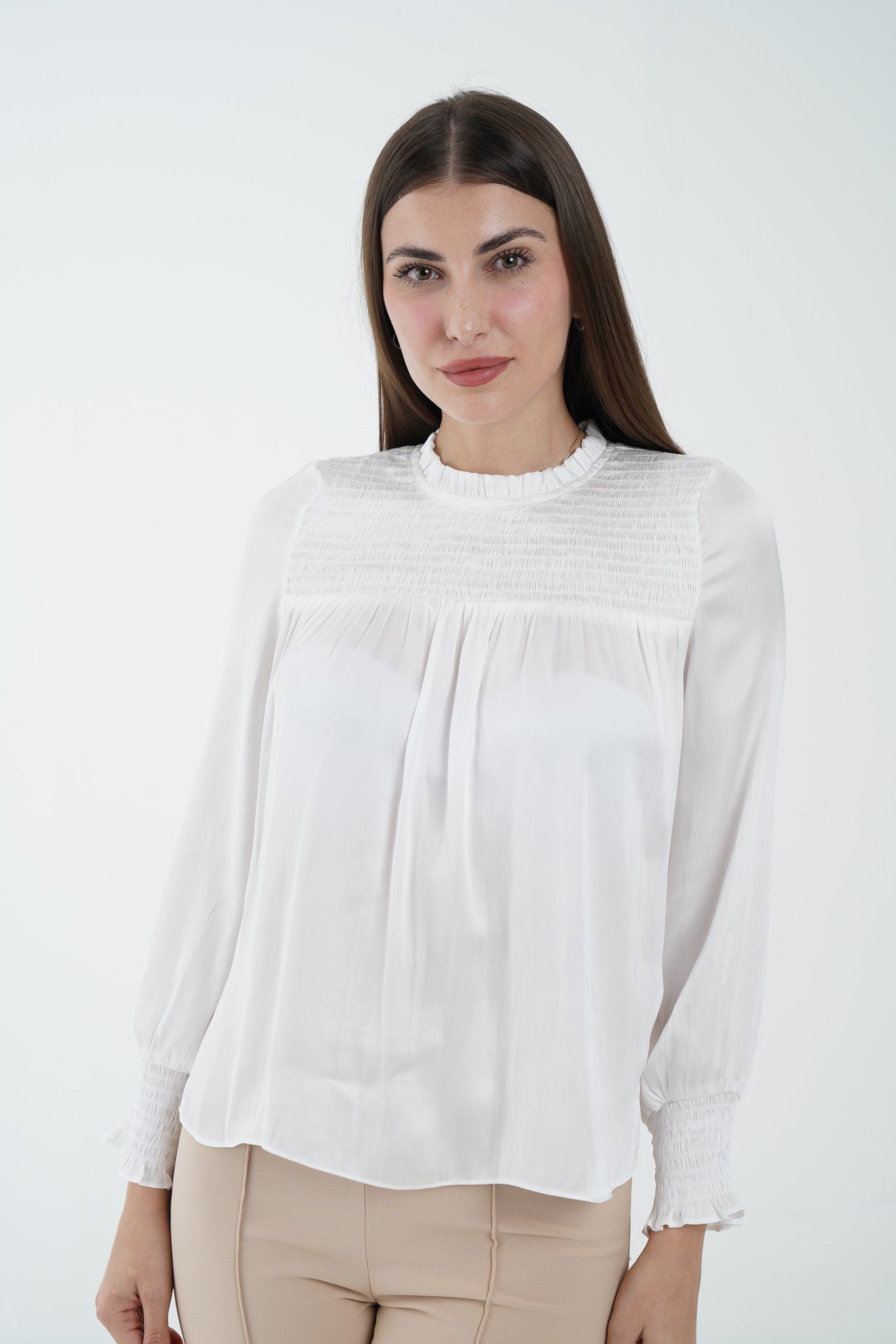 نتشي توب سادة كم طويل بأساور بف نسائي