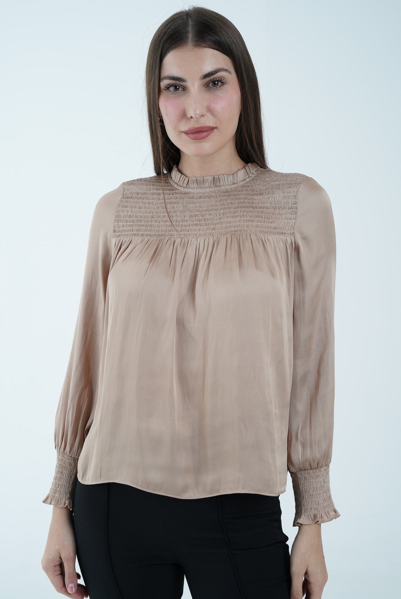 نتشي توب سادة كم طويل بأساور بف نسائي