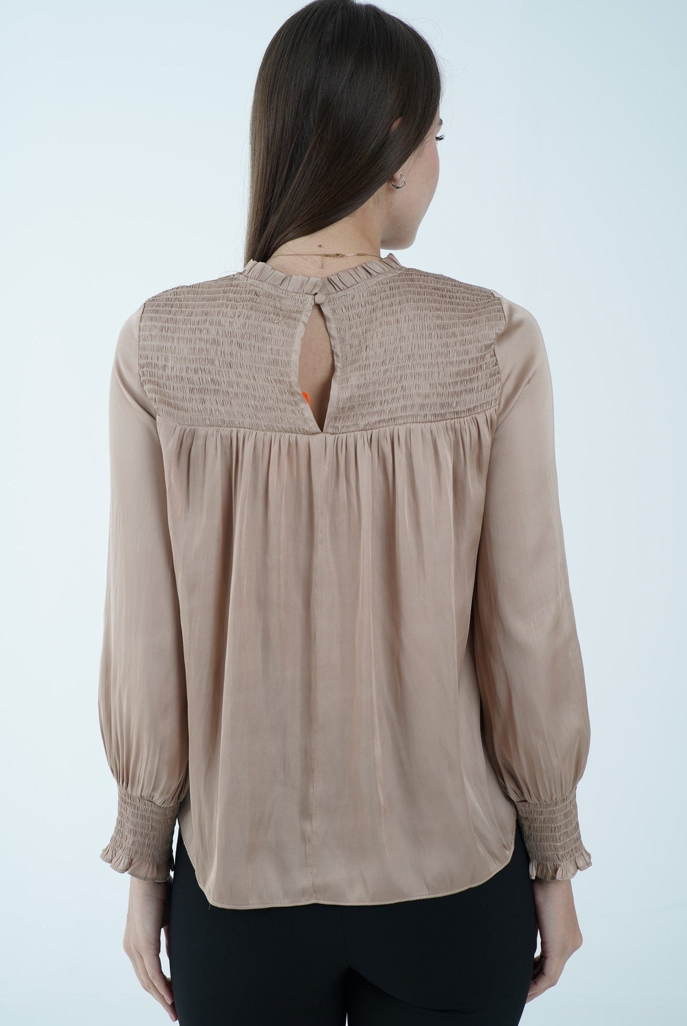 نتشي توب سادة كم طويل بأساور بف نسائي