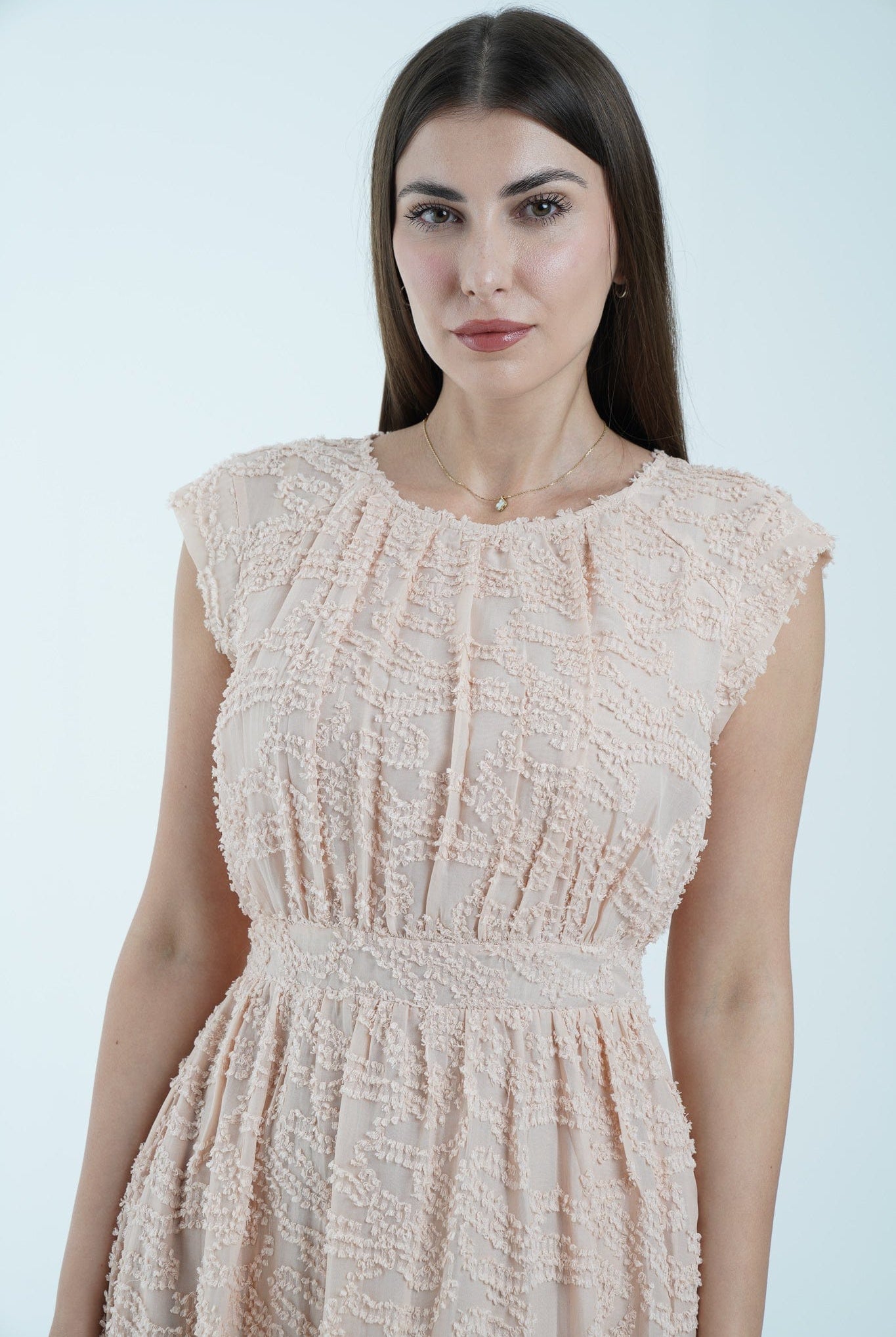 نتشي فستان ماكسي منقوش مخصر كم طويل