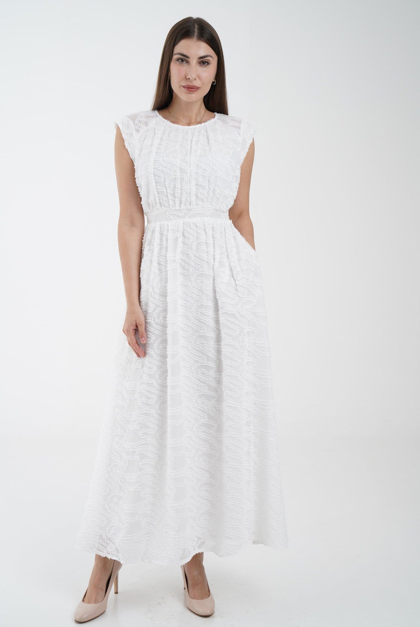 نتشي فستان ماكسي منقوش مخصر كم طويل