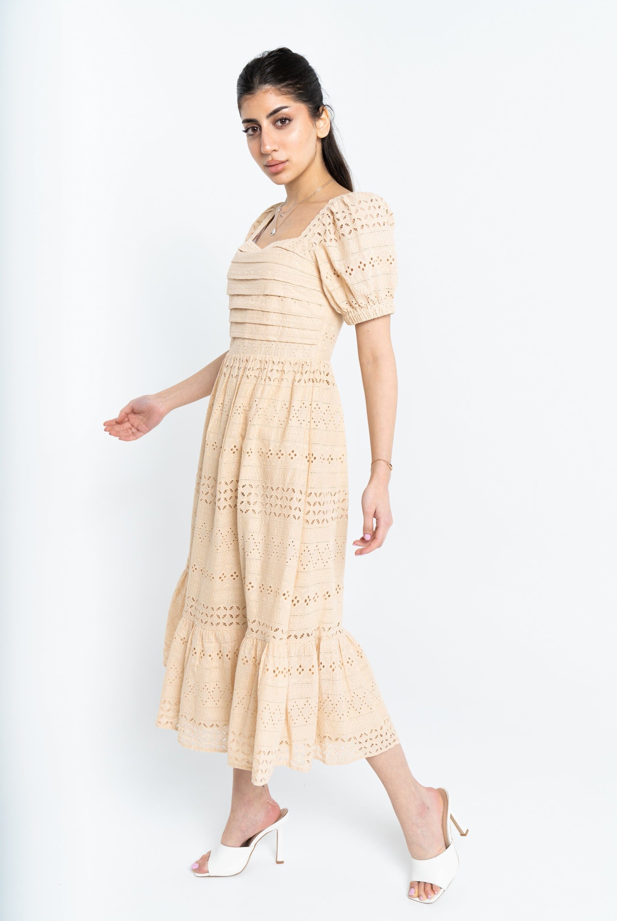 نتشي فستان ميدي مخرم من أسفل مفتوح من أعلى كم قصير بف نسائي