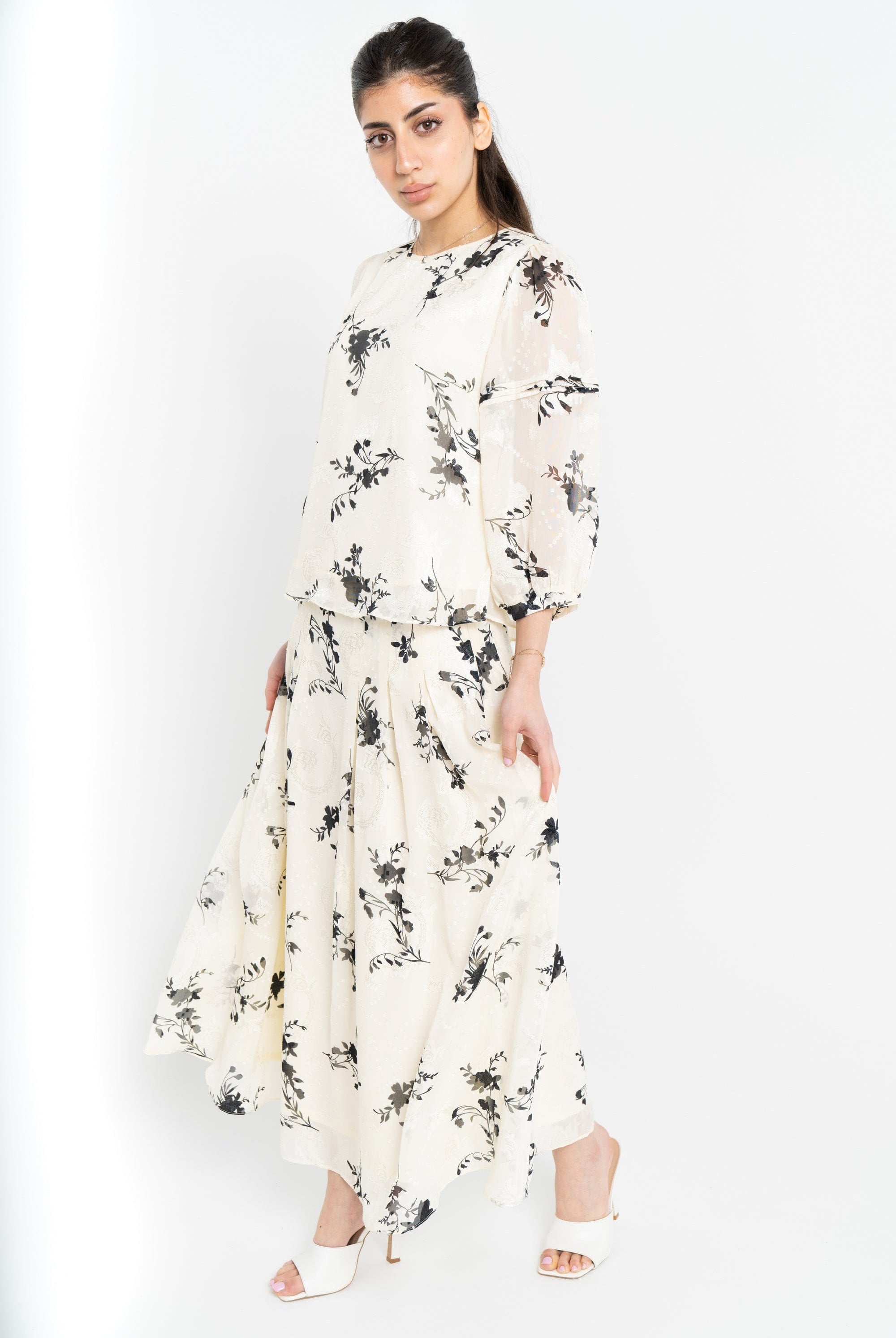 نتشي توب مشجر شفاف 3/4 كم بف نسائي