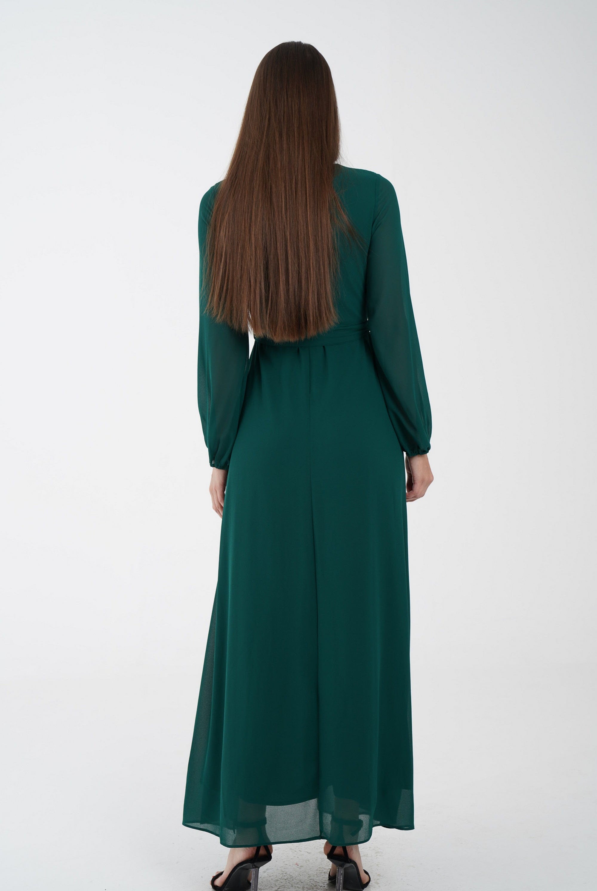 نتشي فستان كلاسيك سادة ماكسي بفتحة صدر وكشكشة من الخصر كم طويل بف نسائي