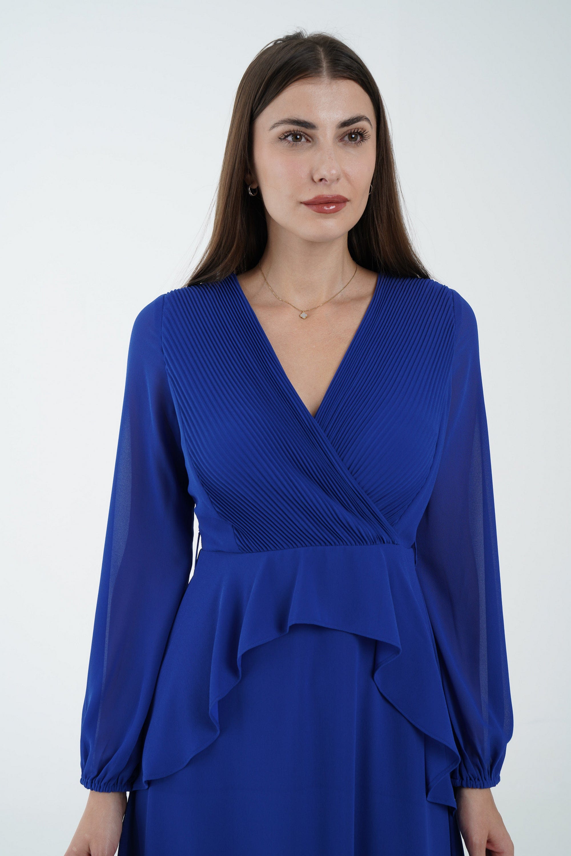 نتشي فستان كلاسيك سادة ماكسي بفتحة صدر وكشكشة من الخصر كم طويل بف نسائي