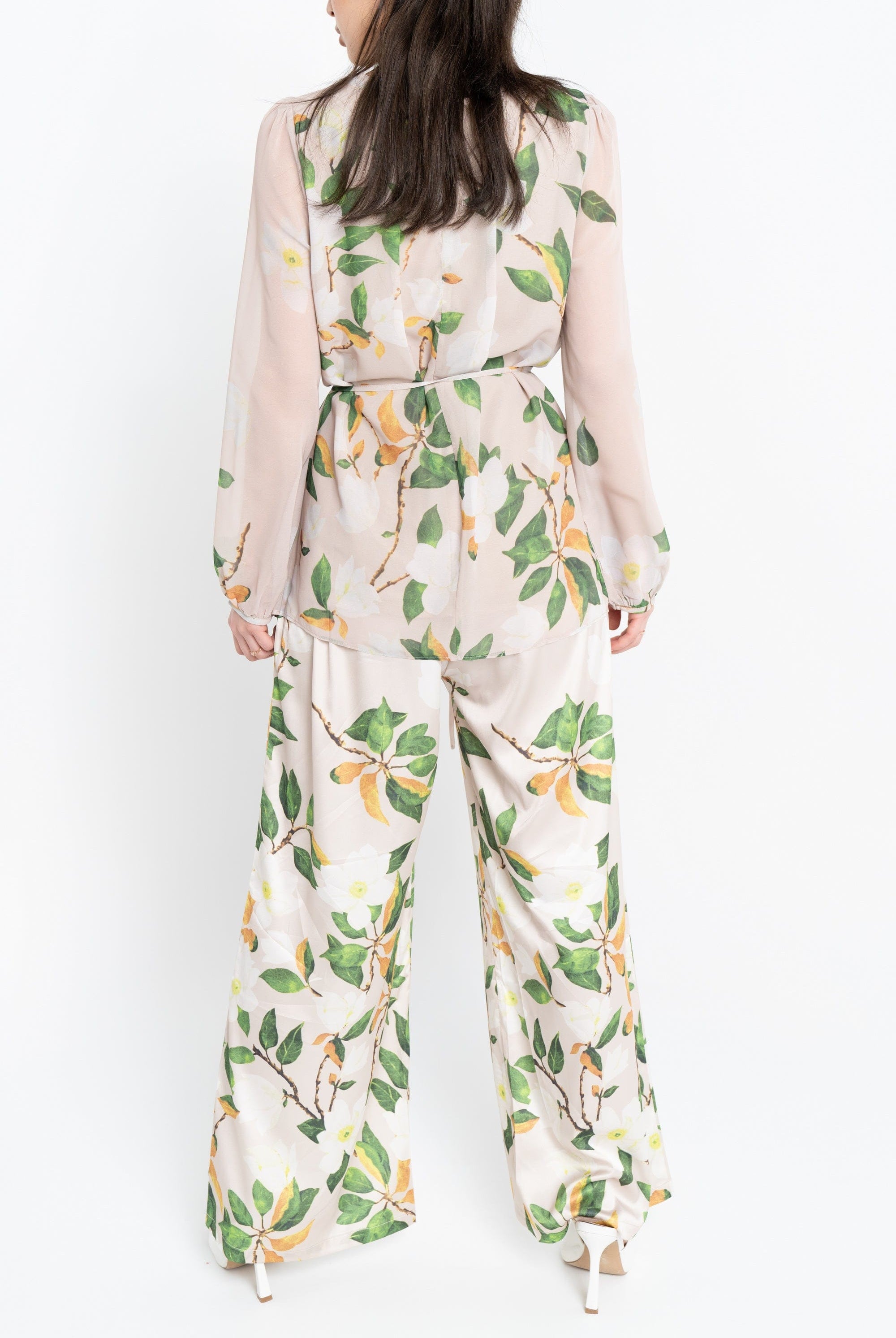 نتشي بنطلون طويل واسع مشجر نسائي