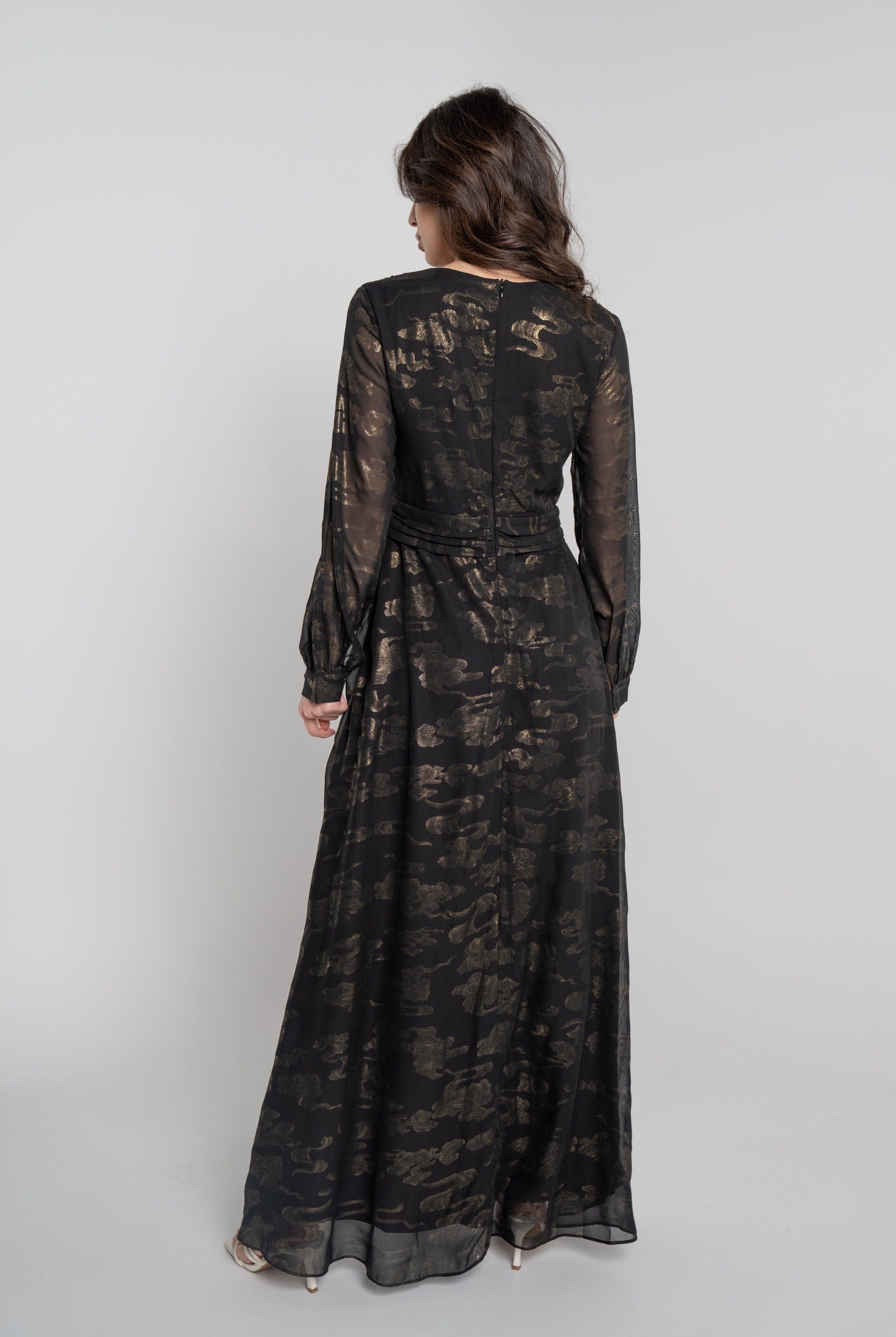 نتشي فستان طويل منقوش لامع مخصر كم طويل بفتحة سبعة نسائي