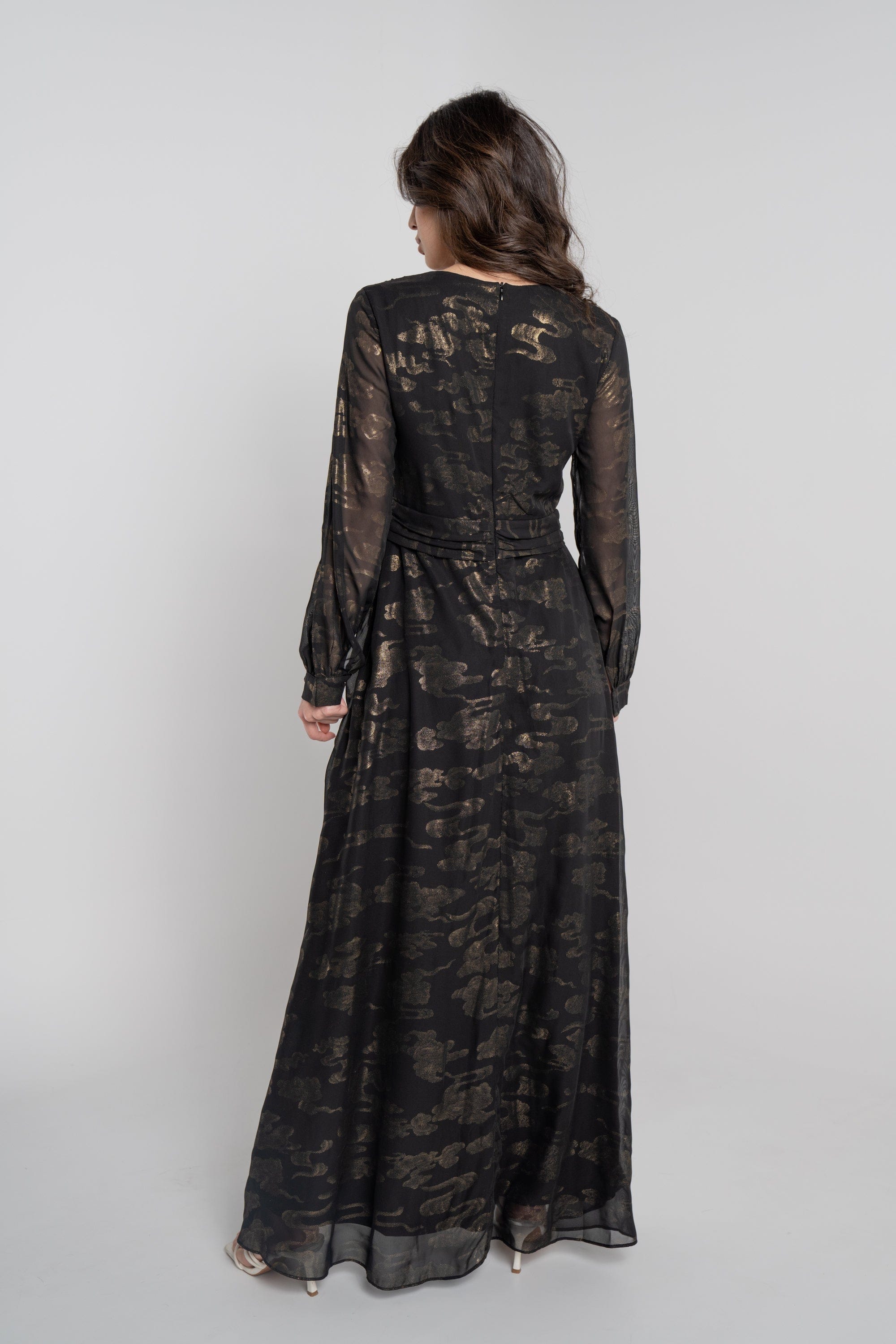 نتشي فستان طويل منقوش لامع مخصر كم طويل بفتحة سبعة نسائي